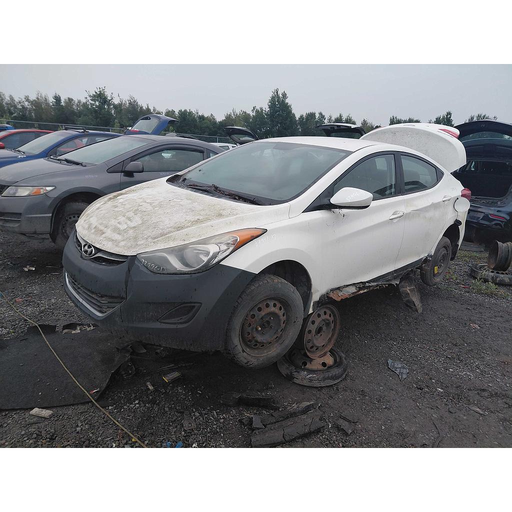 HYUNDAI ELANTRA 2013