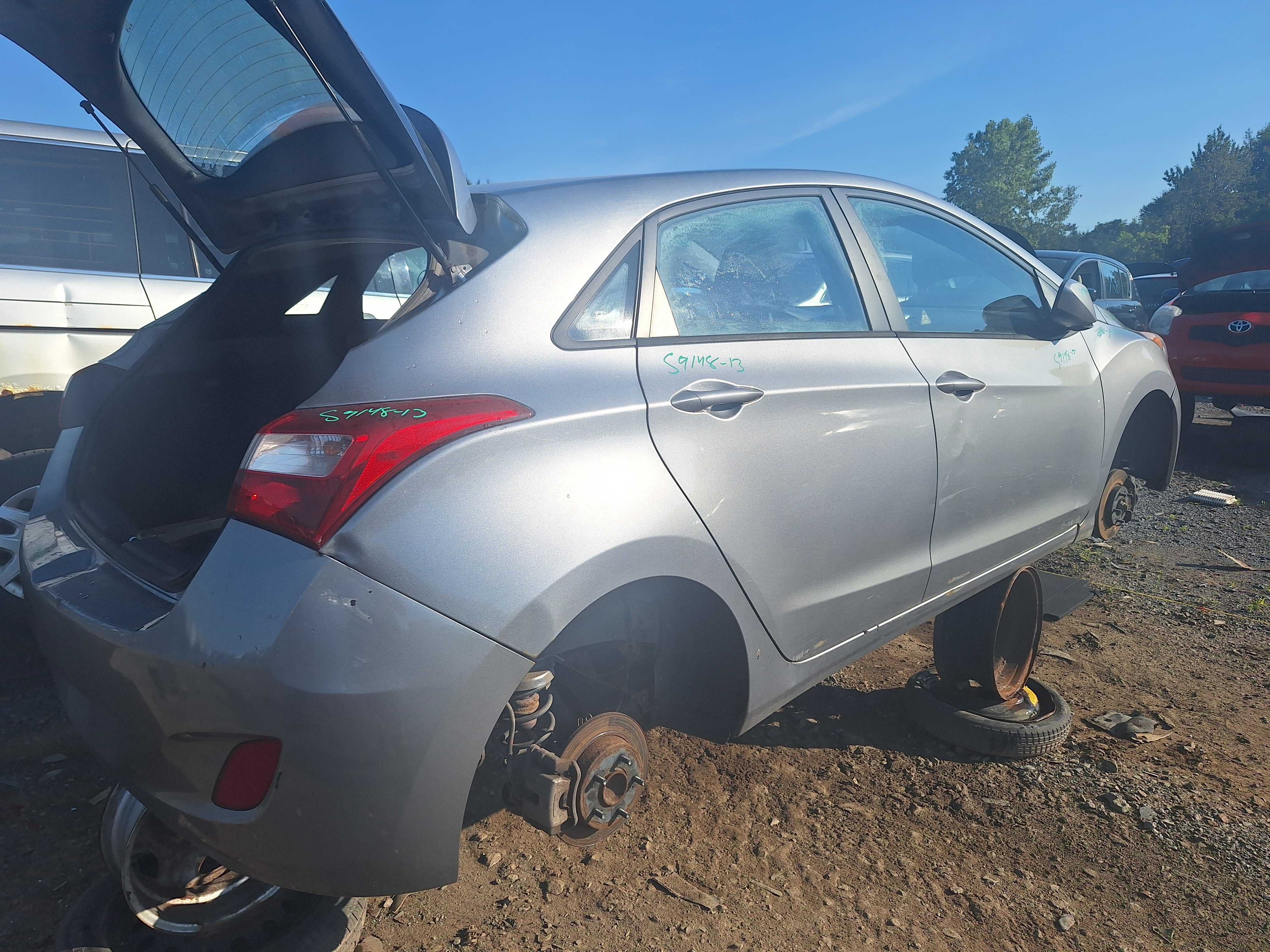 HYUNDAI ELANTRA 2013