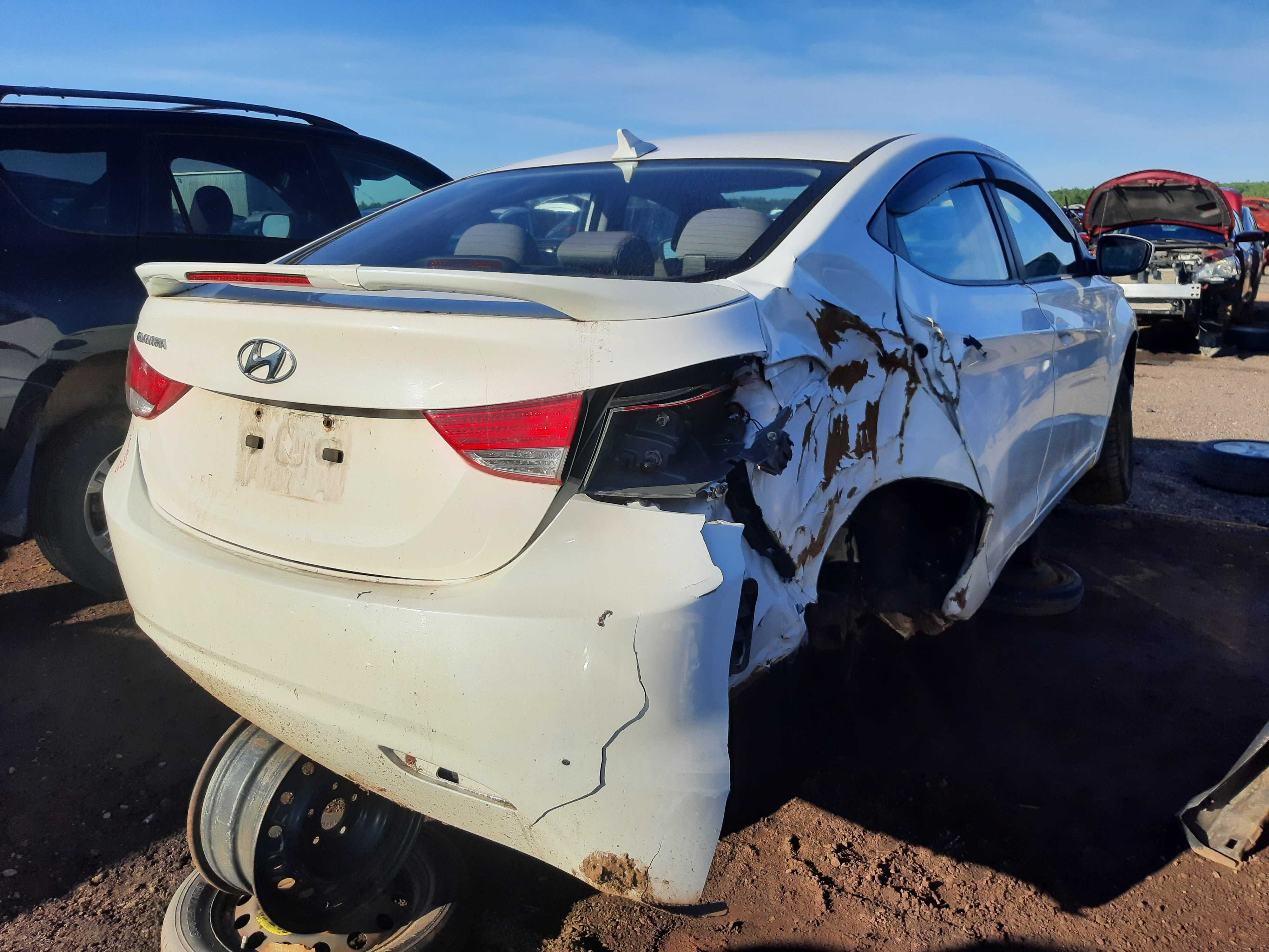 HYUNDAI ELANTRA 2013