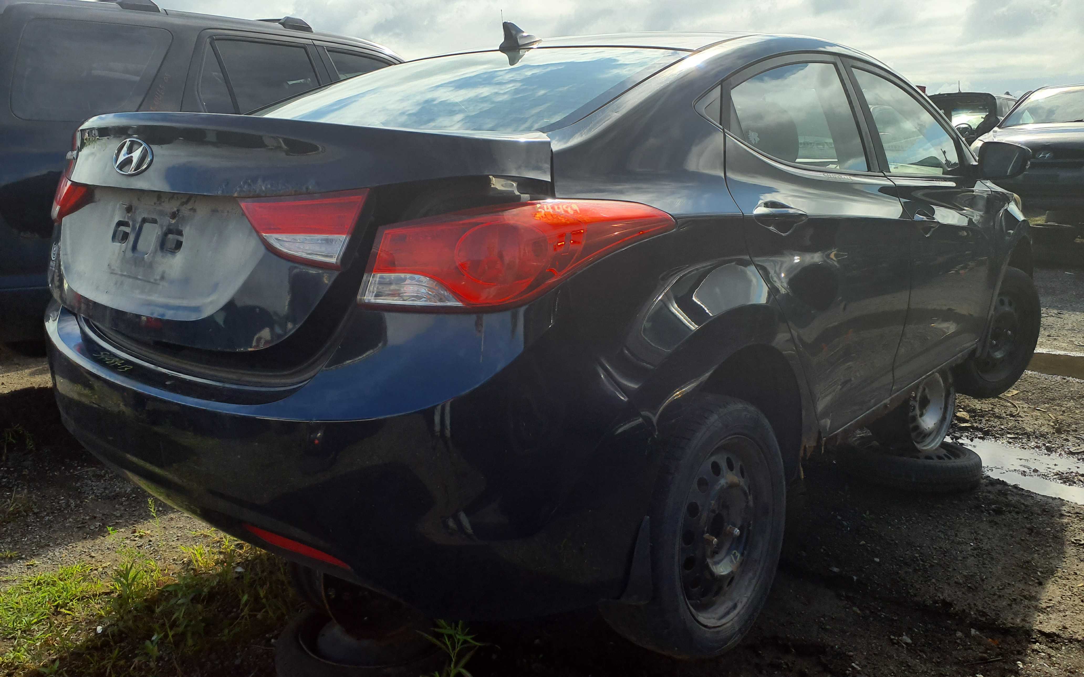 HYUNDAI ELANTRA 2013