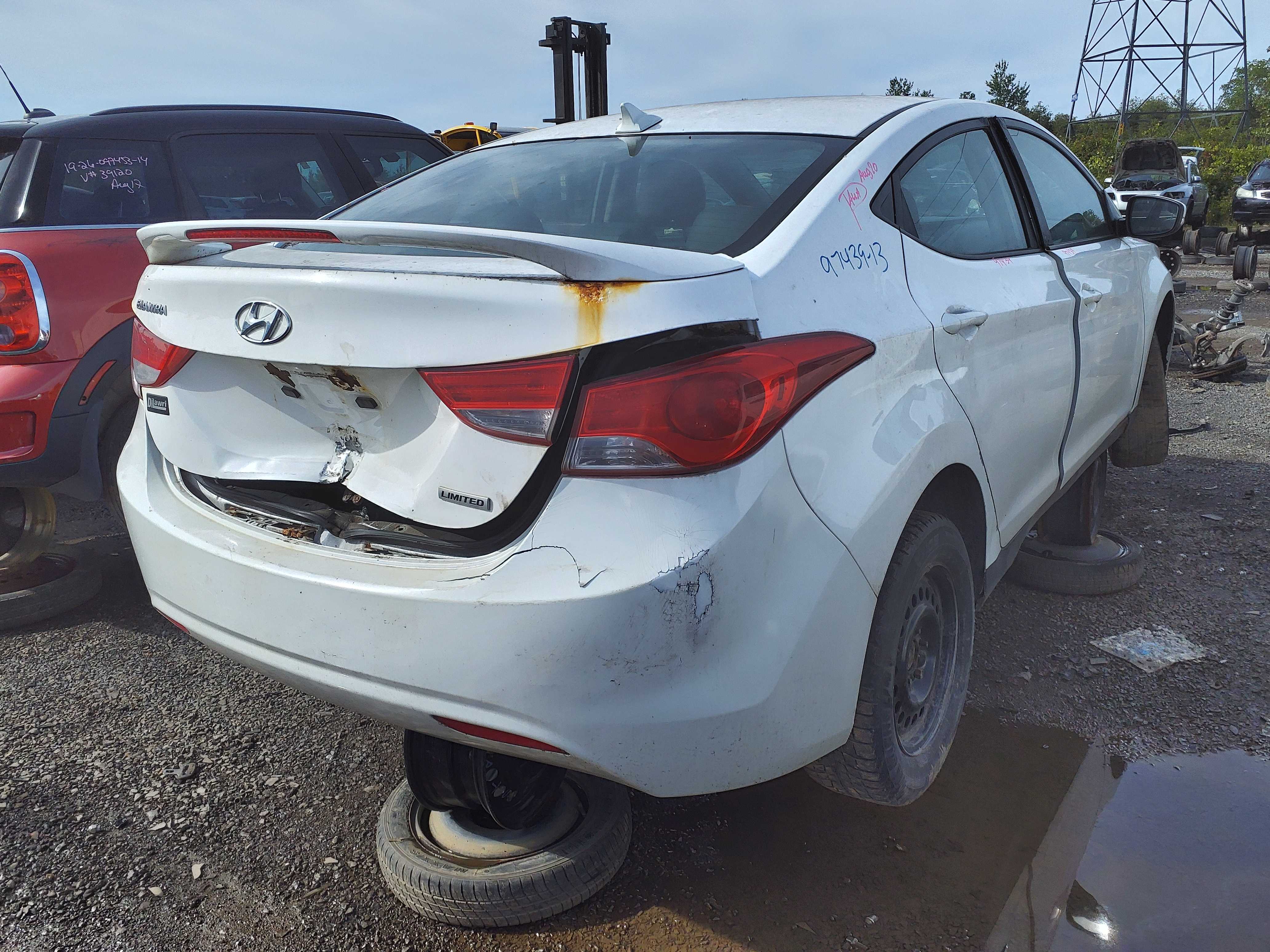 HYUNDAI ELANTRA 2013