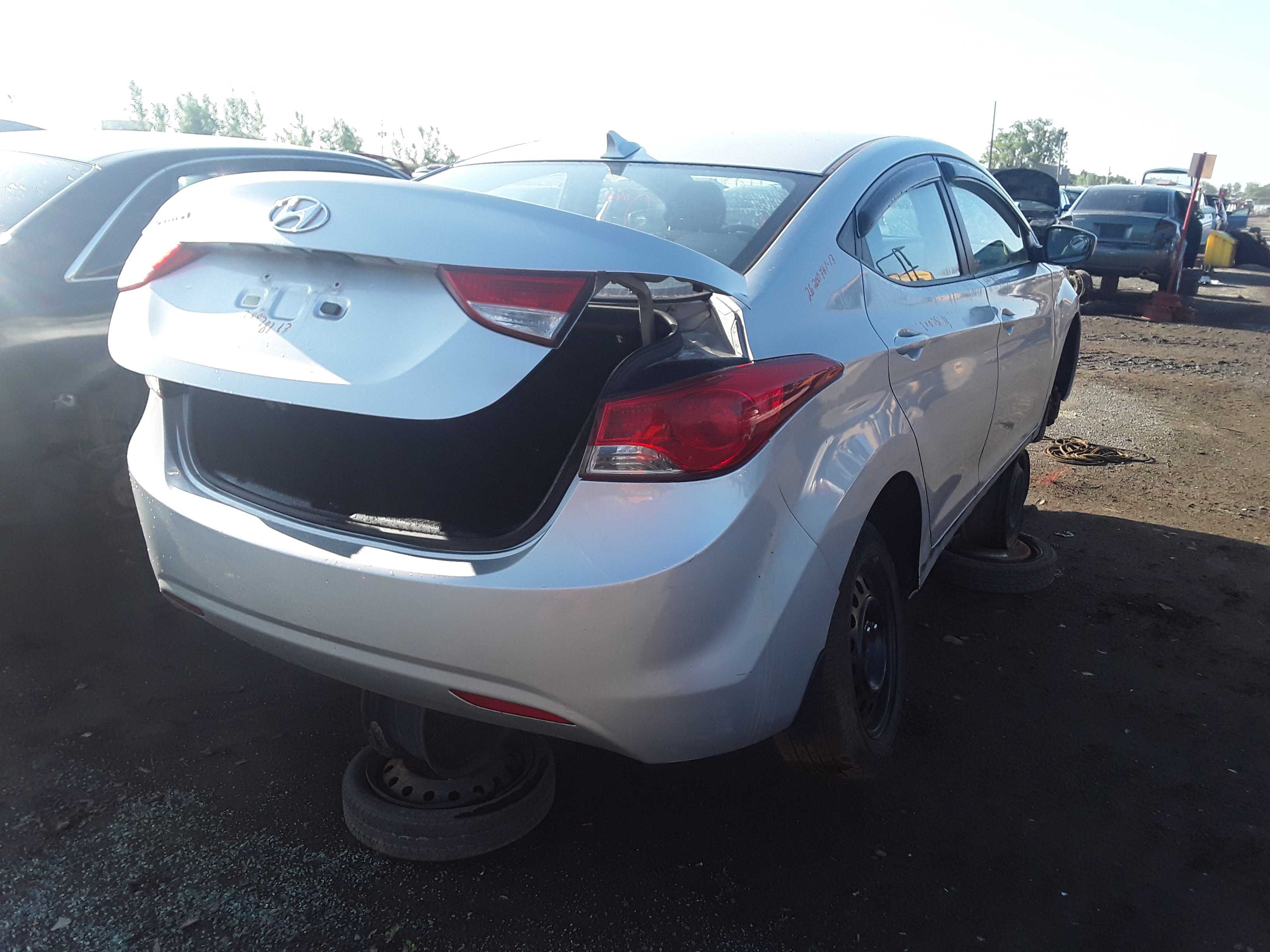 HYUNDAI ELANTRA 2013