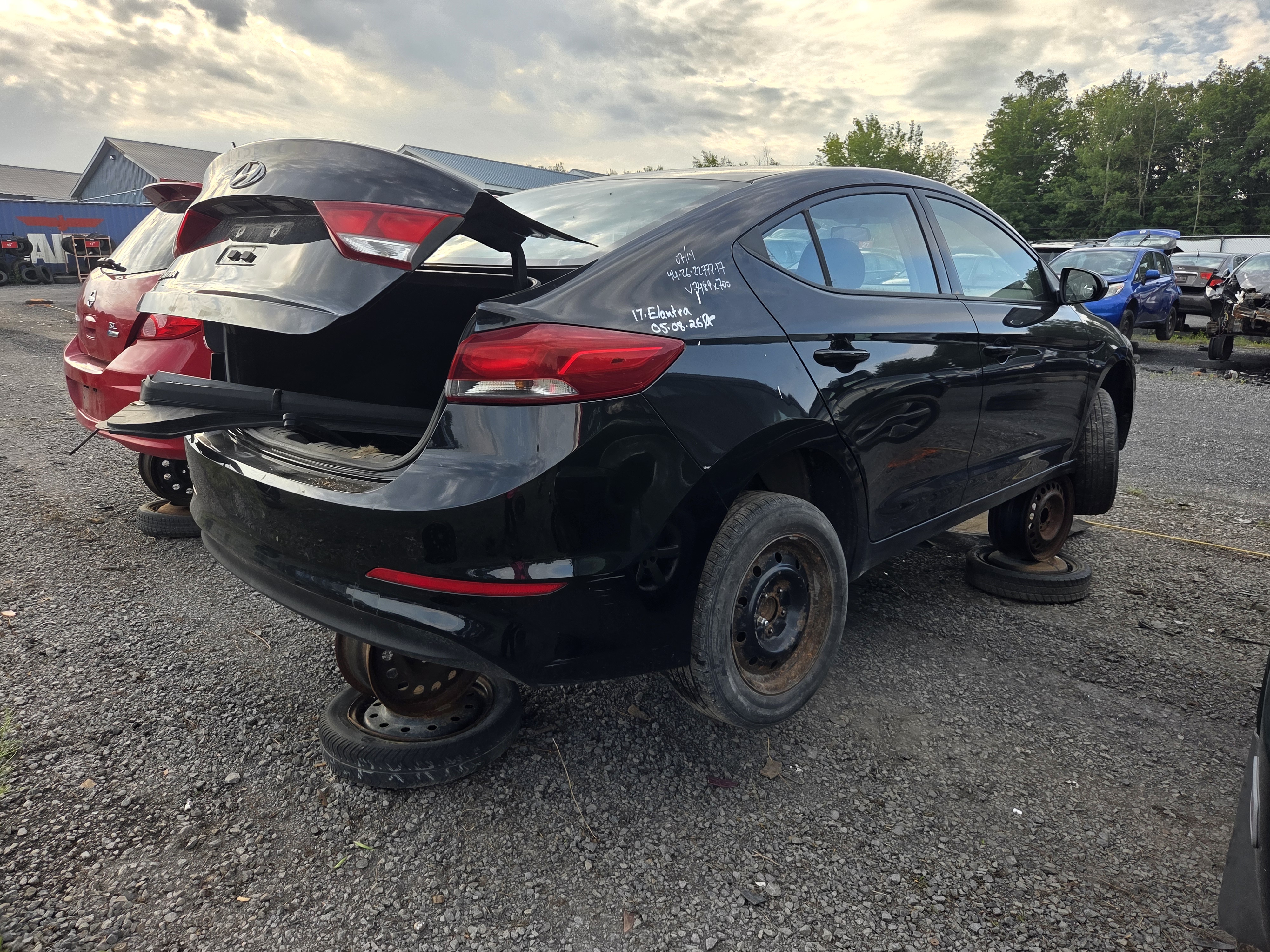 HYUNDAI ELANTRA 2017