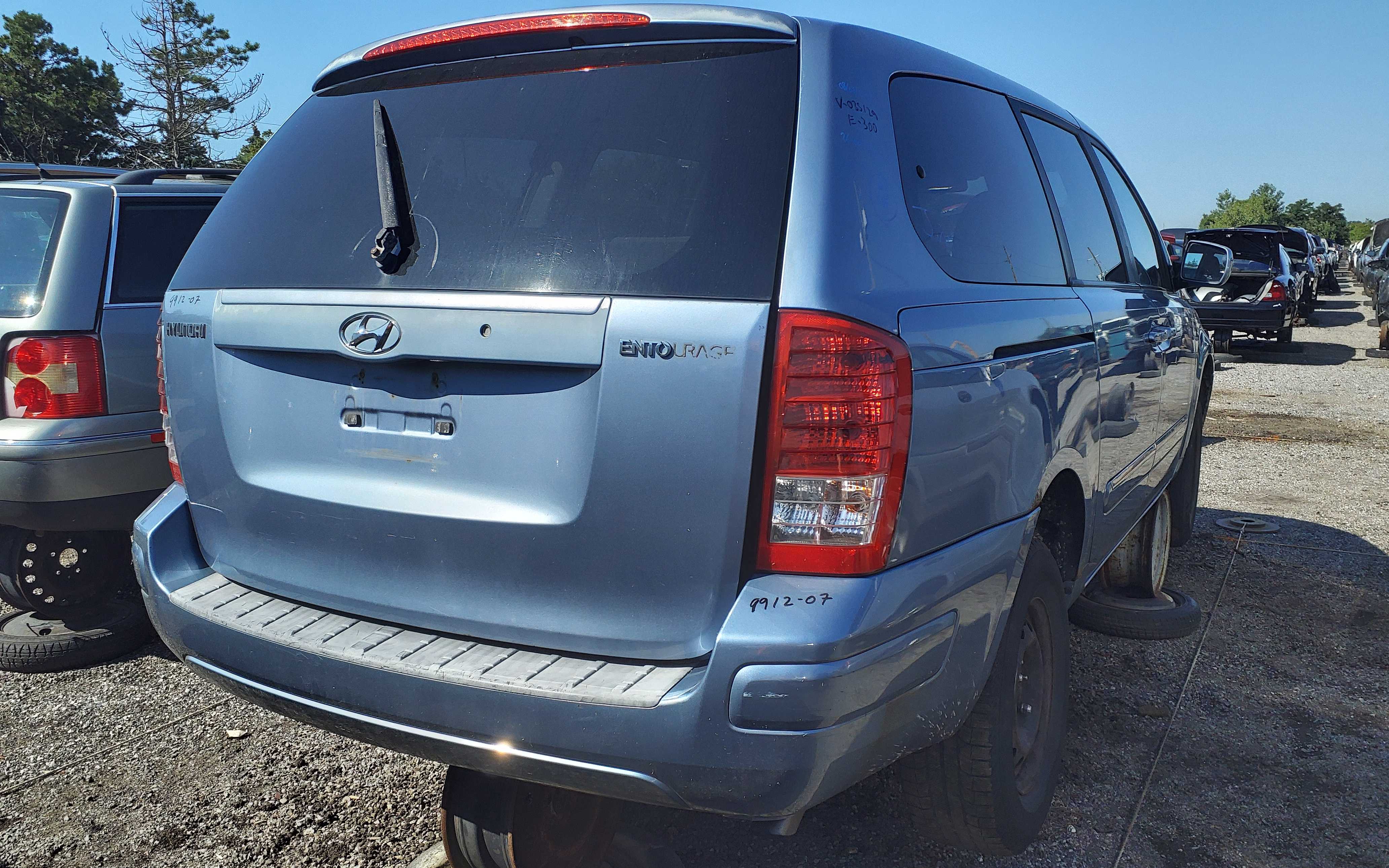 HYUNDAI ENTOURAGE 2007