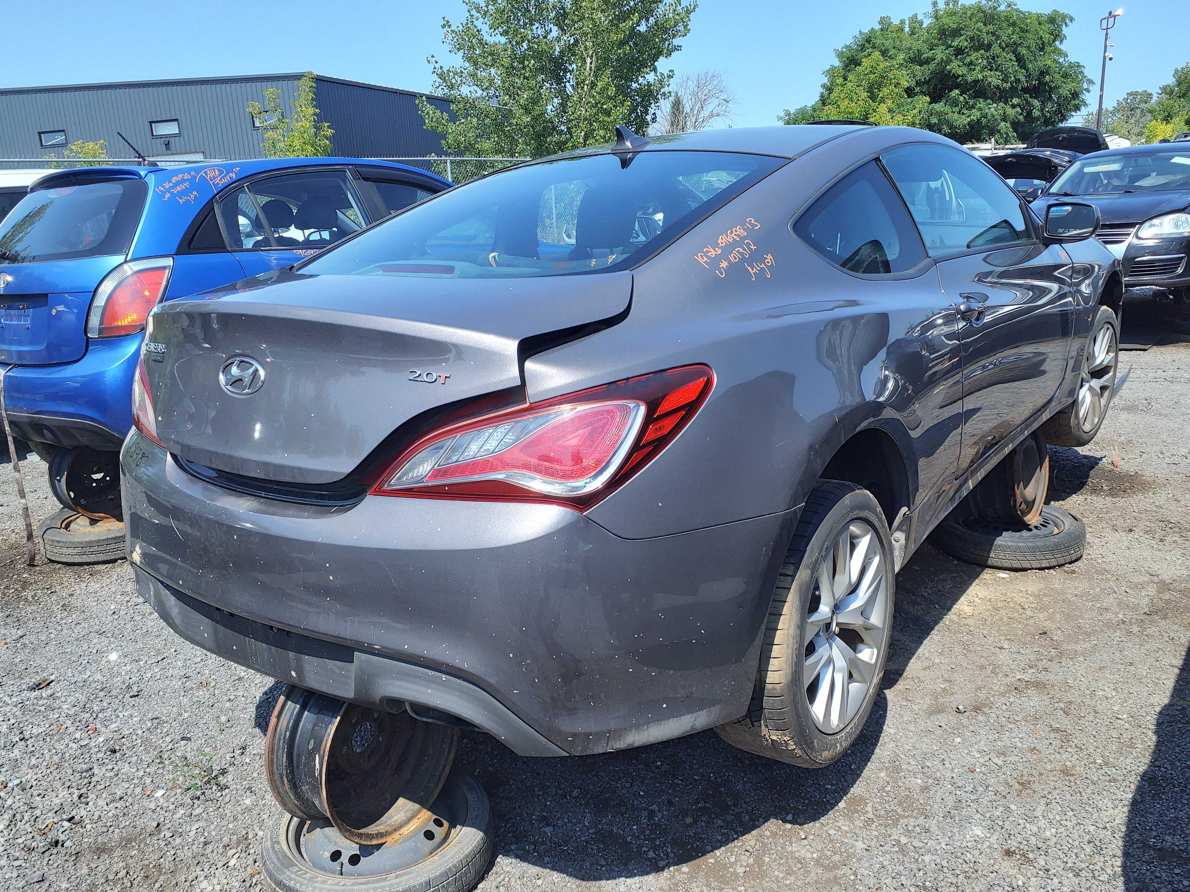 HYUNDAI GENESIS 2013