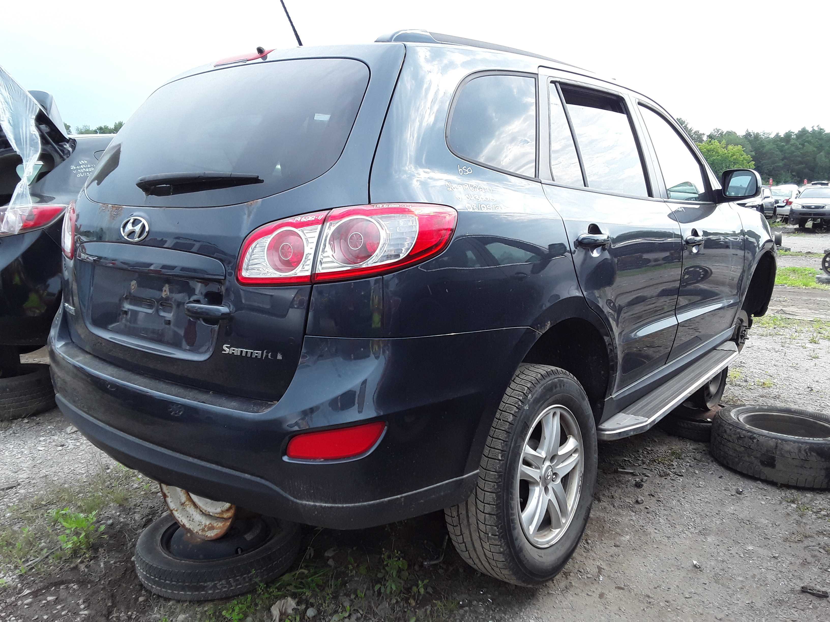 HYUNDAI SANTA FE 2011