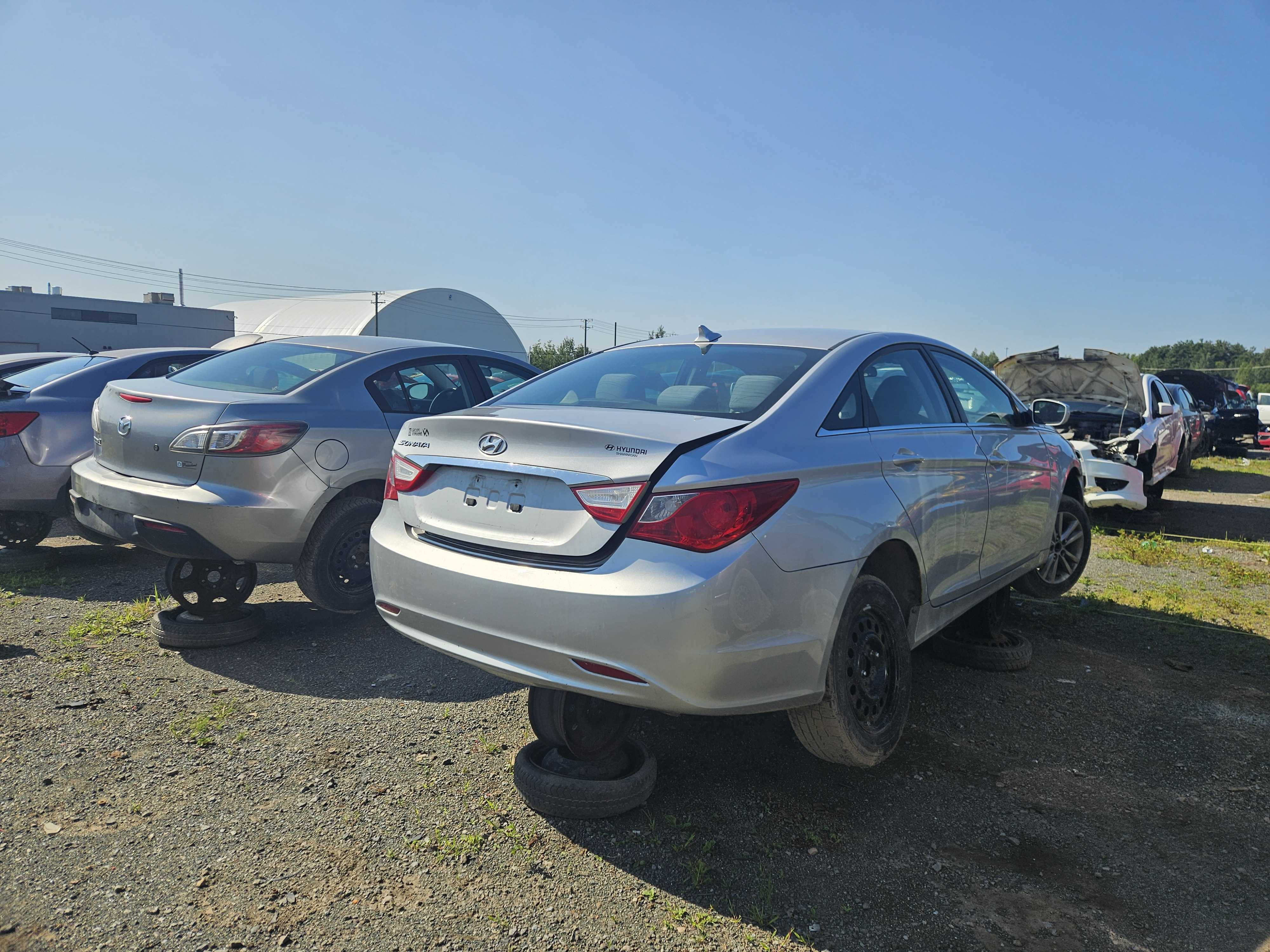 HYUNDAI SONATA 2011