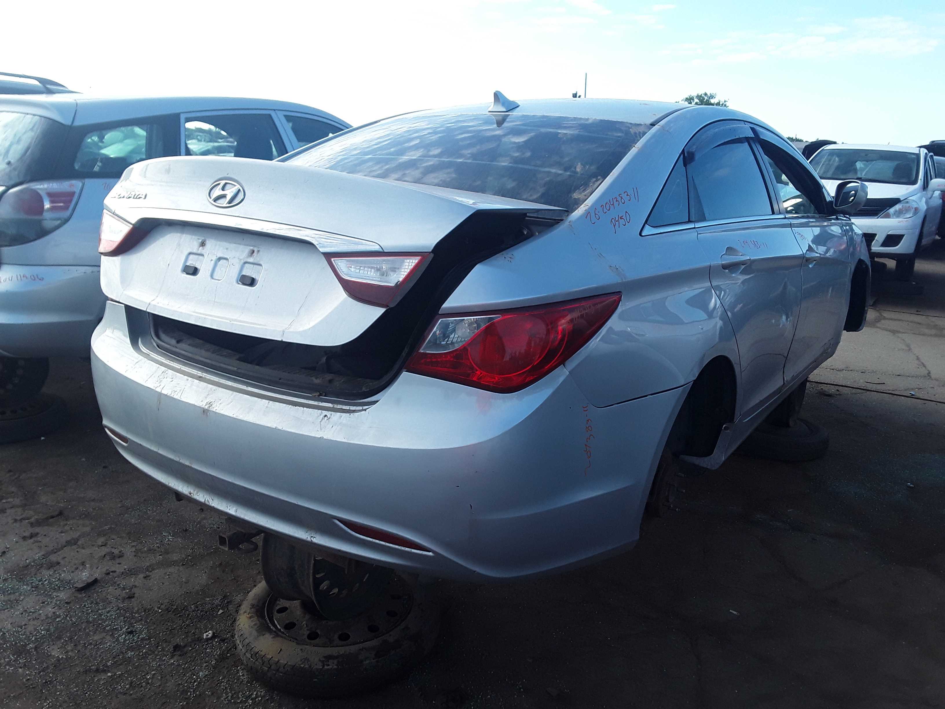 HYUNDAI SONATA 2011