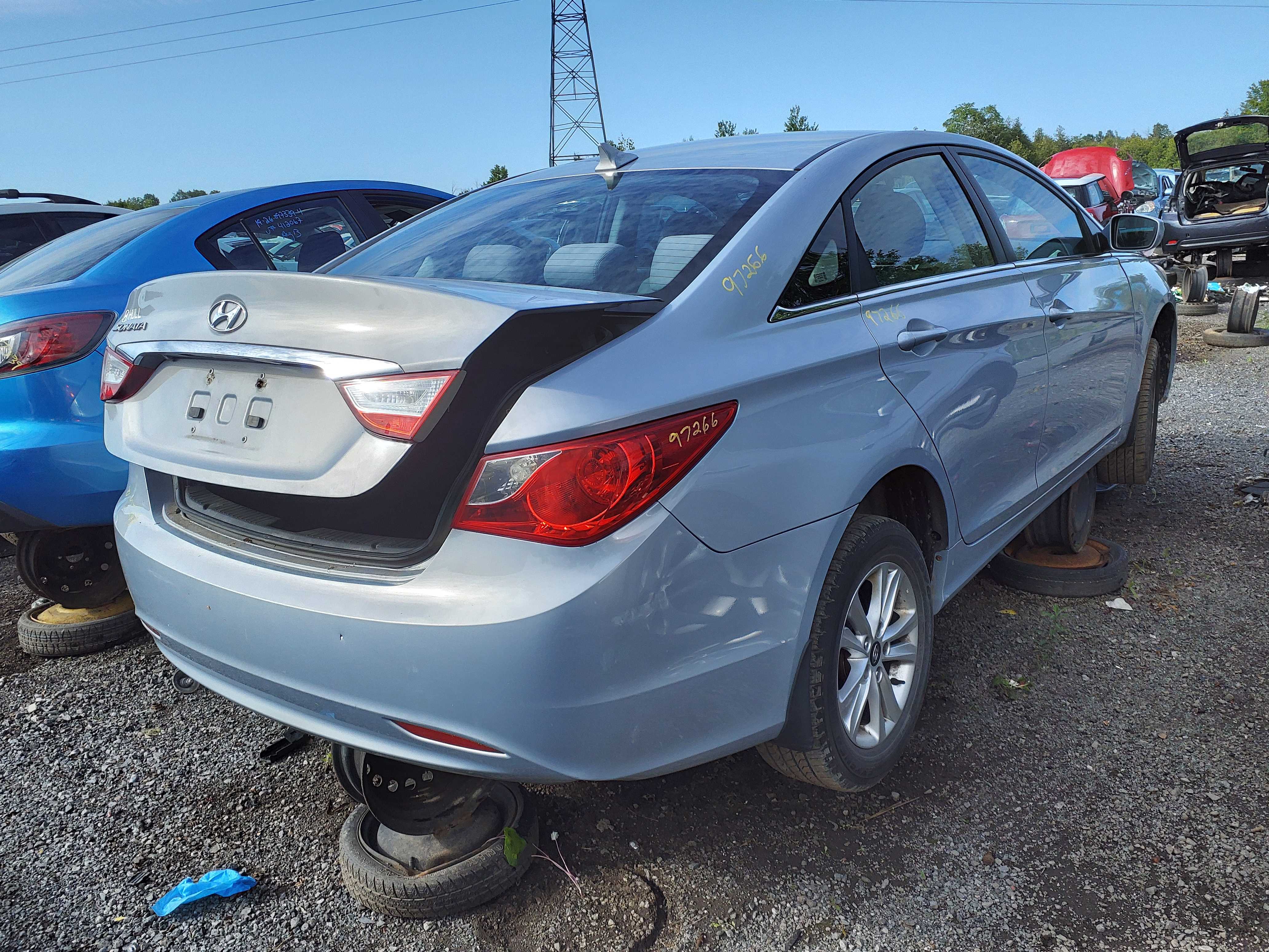 HYUNDAI SONATA 2011