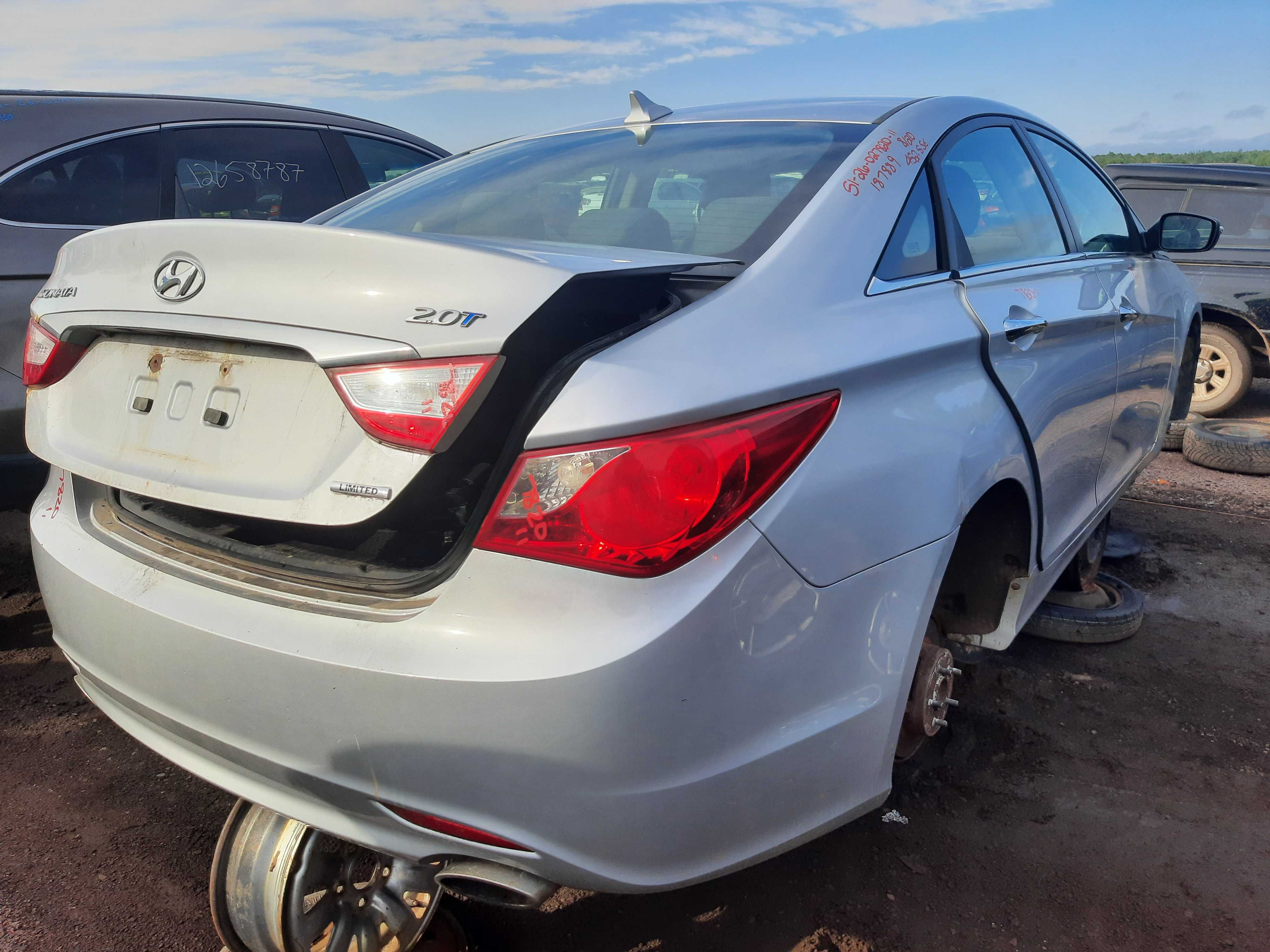 HYUNDAI SONATA 2011
