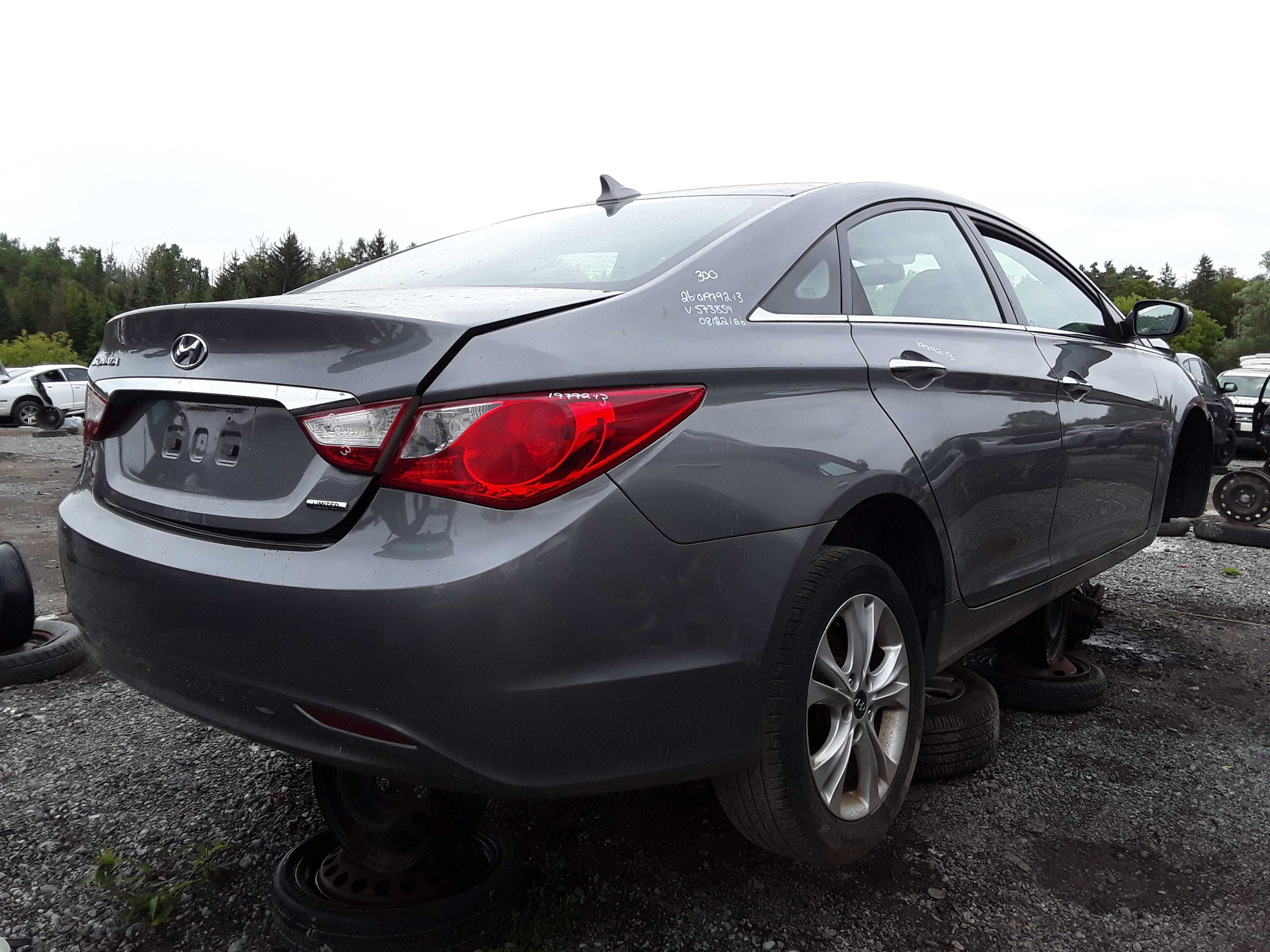 HYUNDAI SONATA 2013
