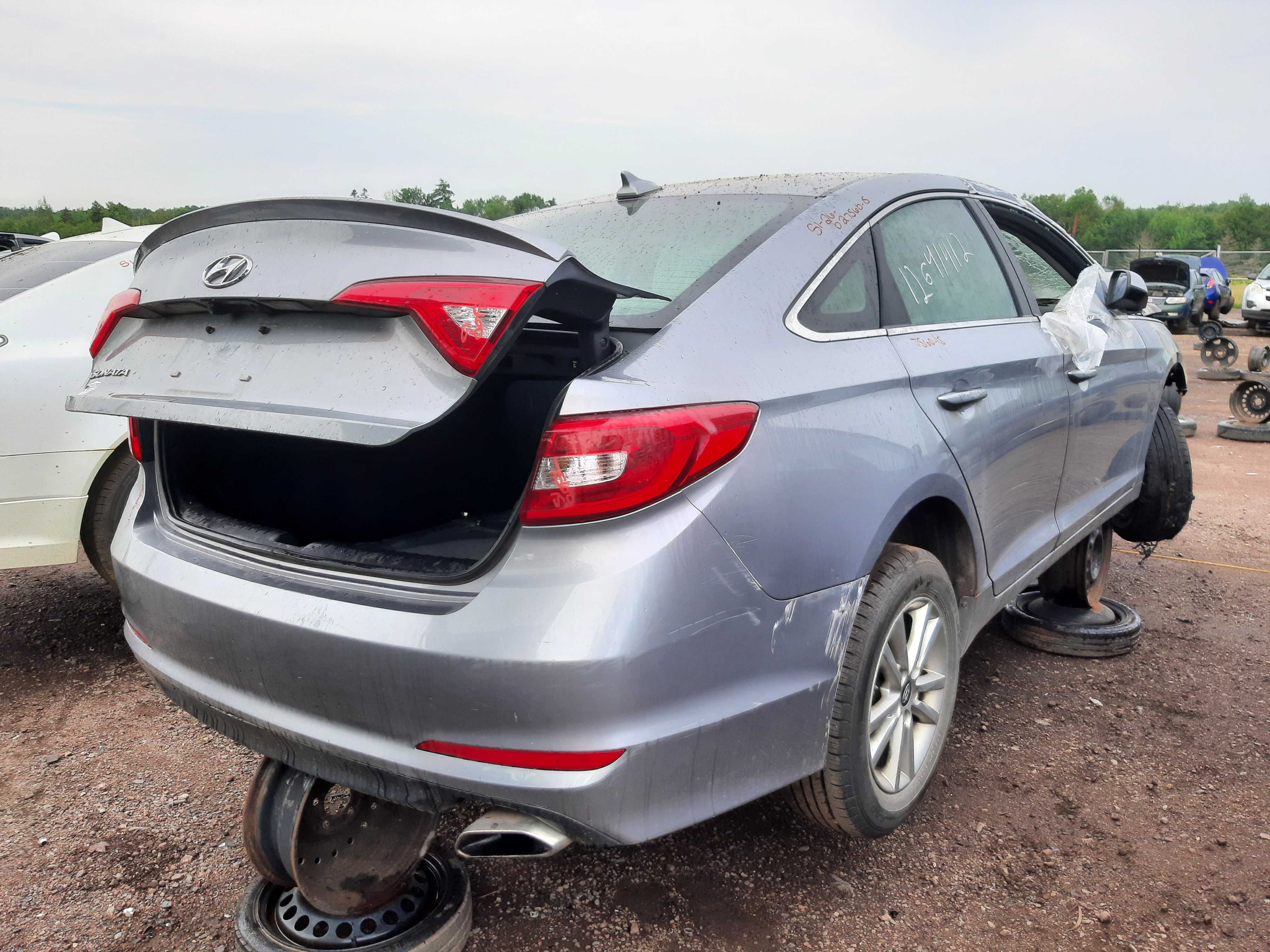 HYUNDAI SONATA 2015