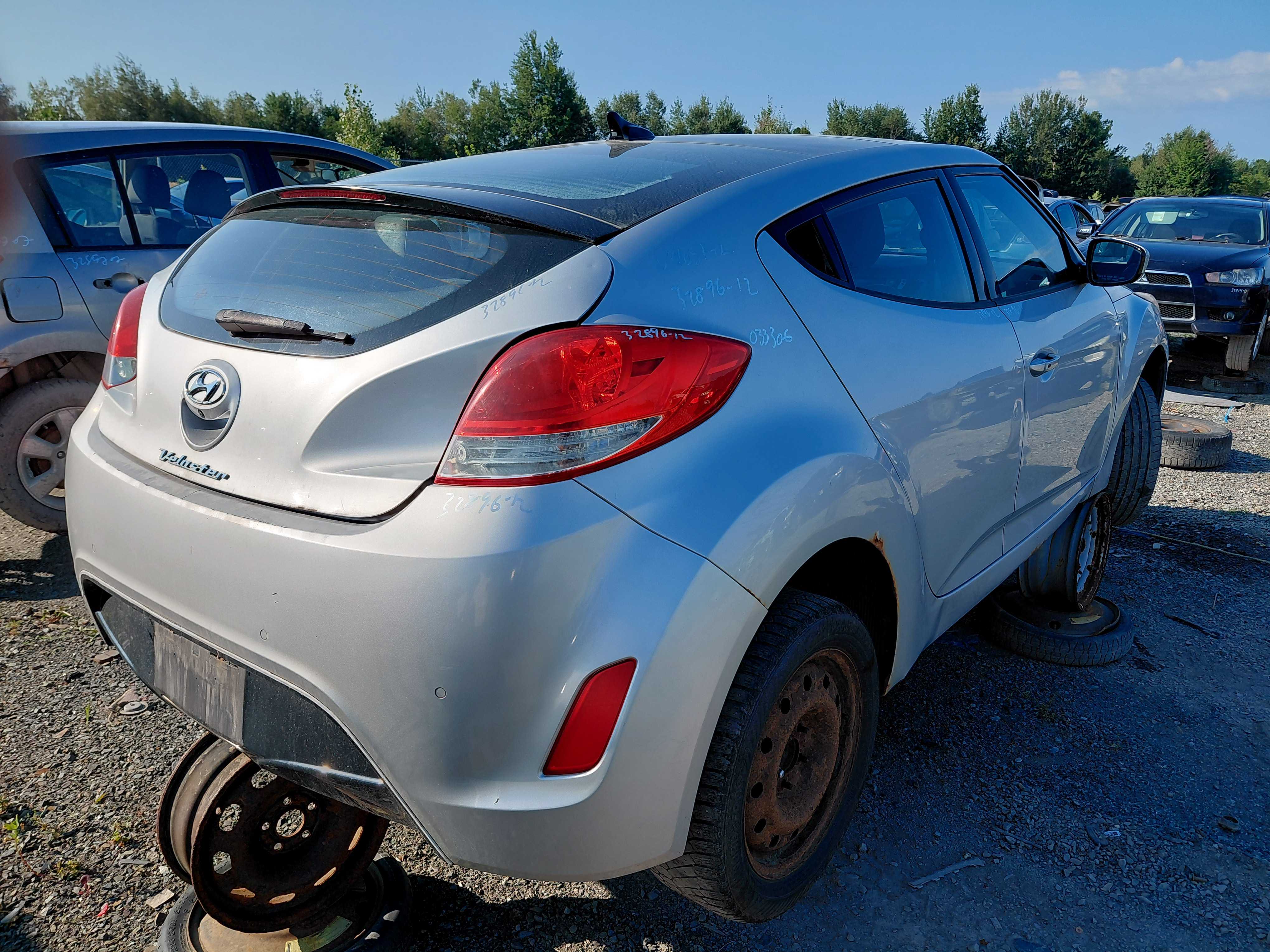 HYUNDAI VELOSTER 2012