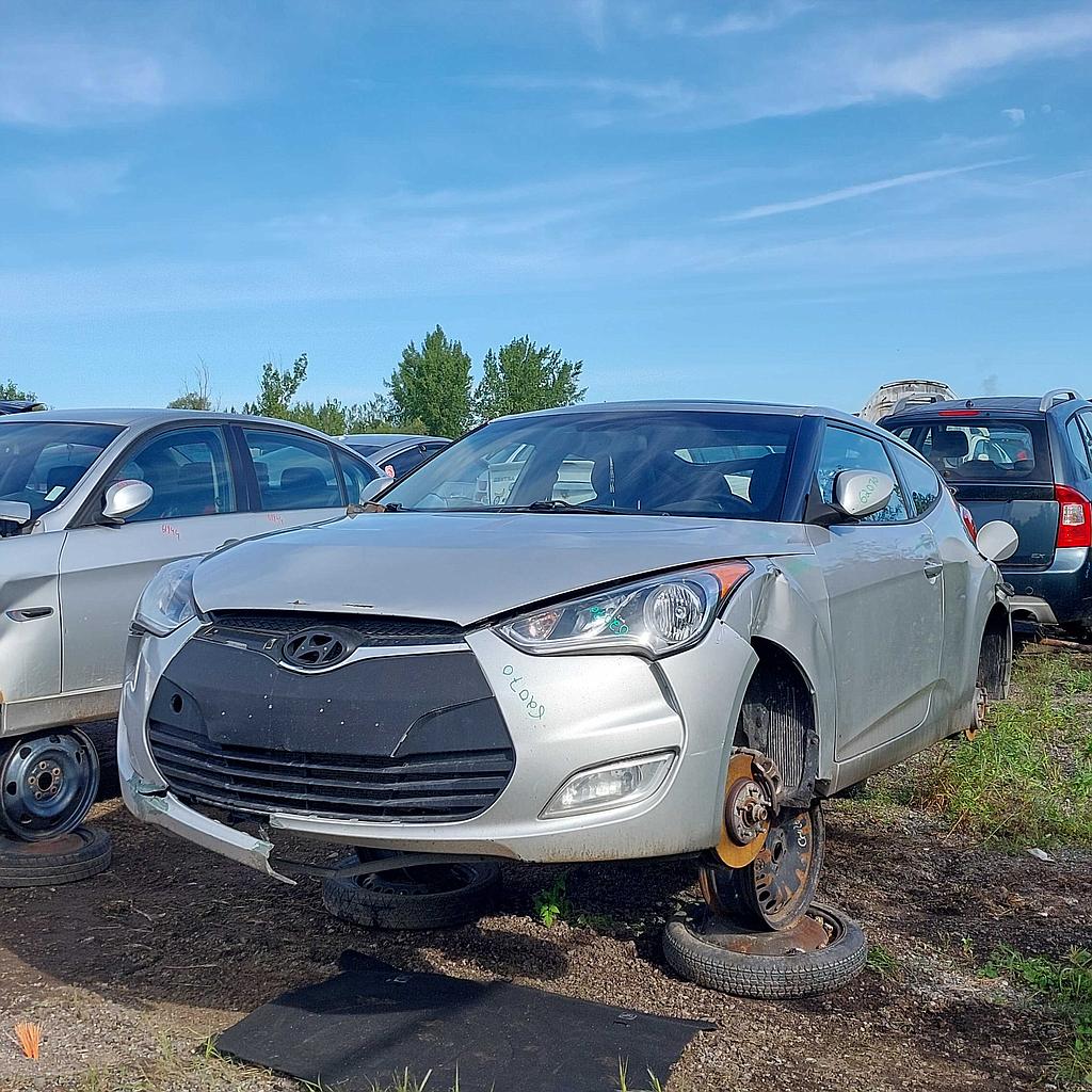 HYUNDAI VELOSTER 2012