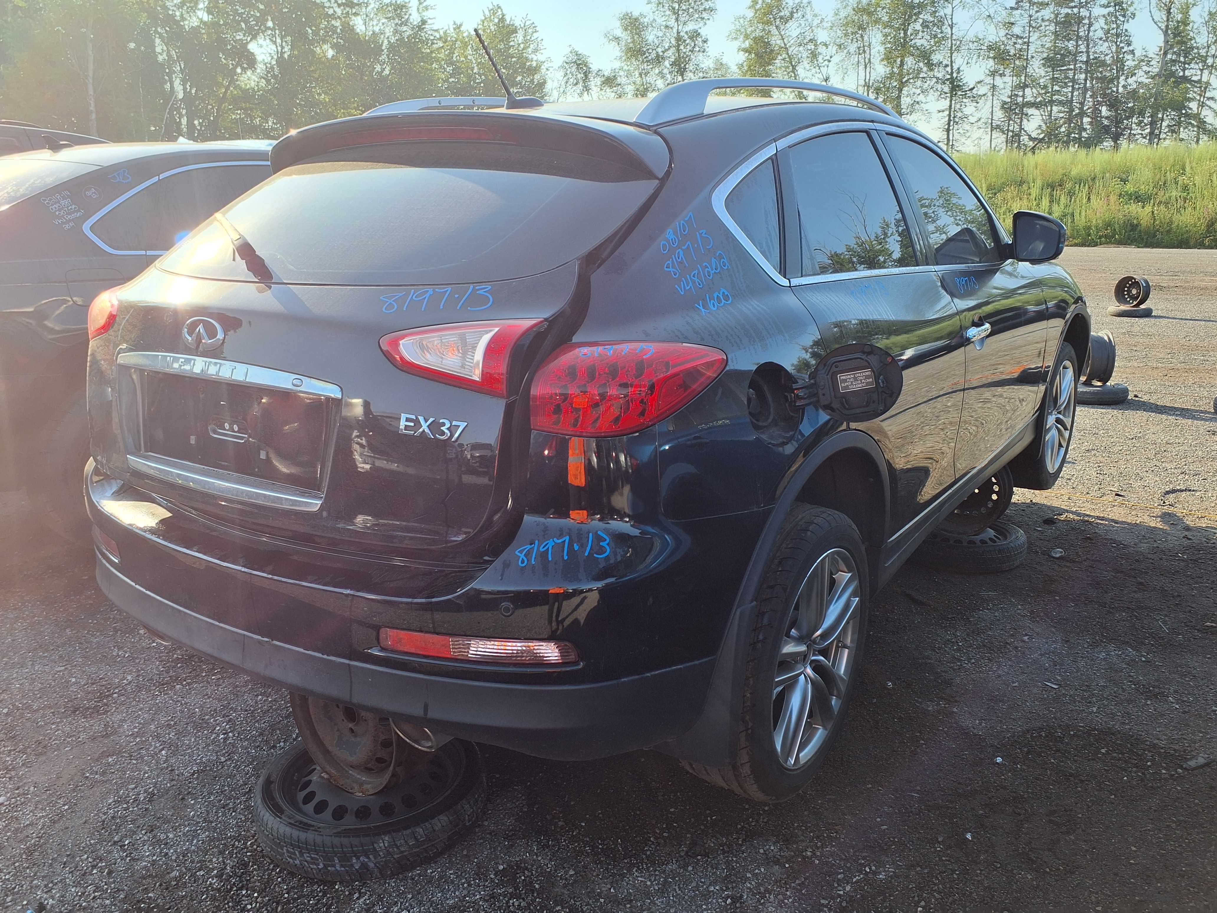 INFINITI EX37 2013