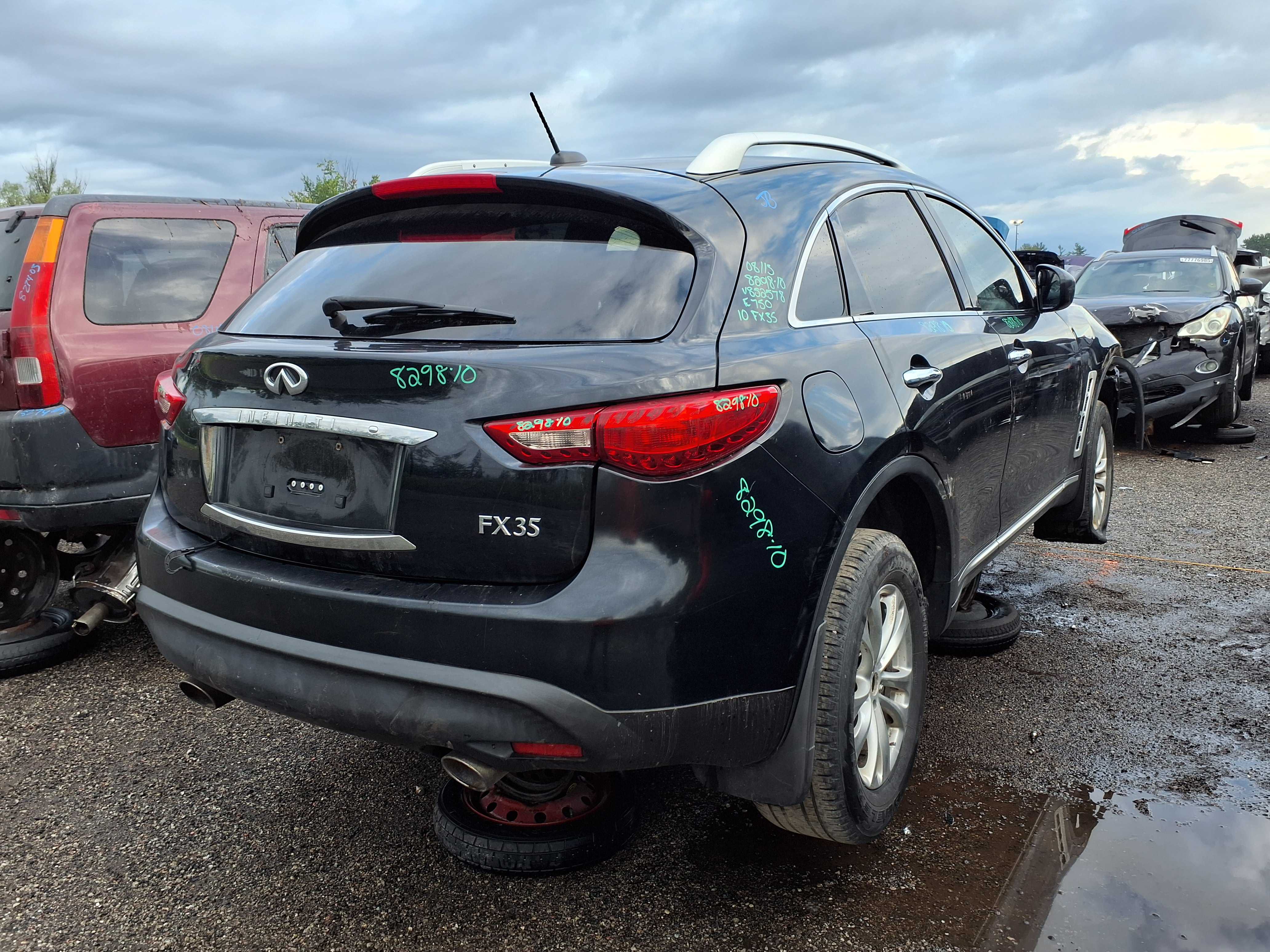 INFINITI FX35 2010