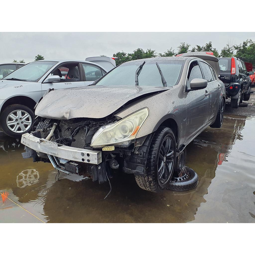 INFINITI G37 SEDAN 2013