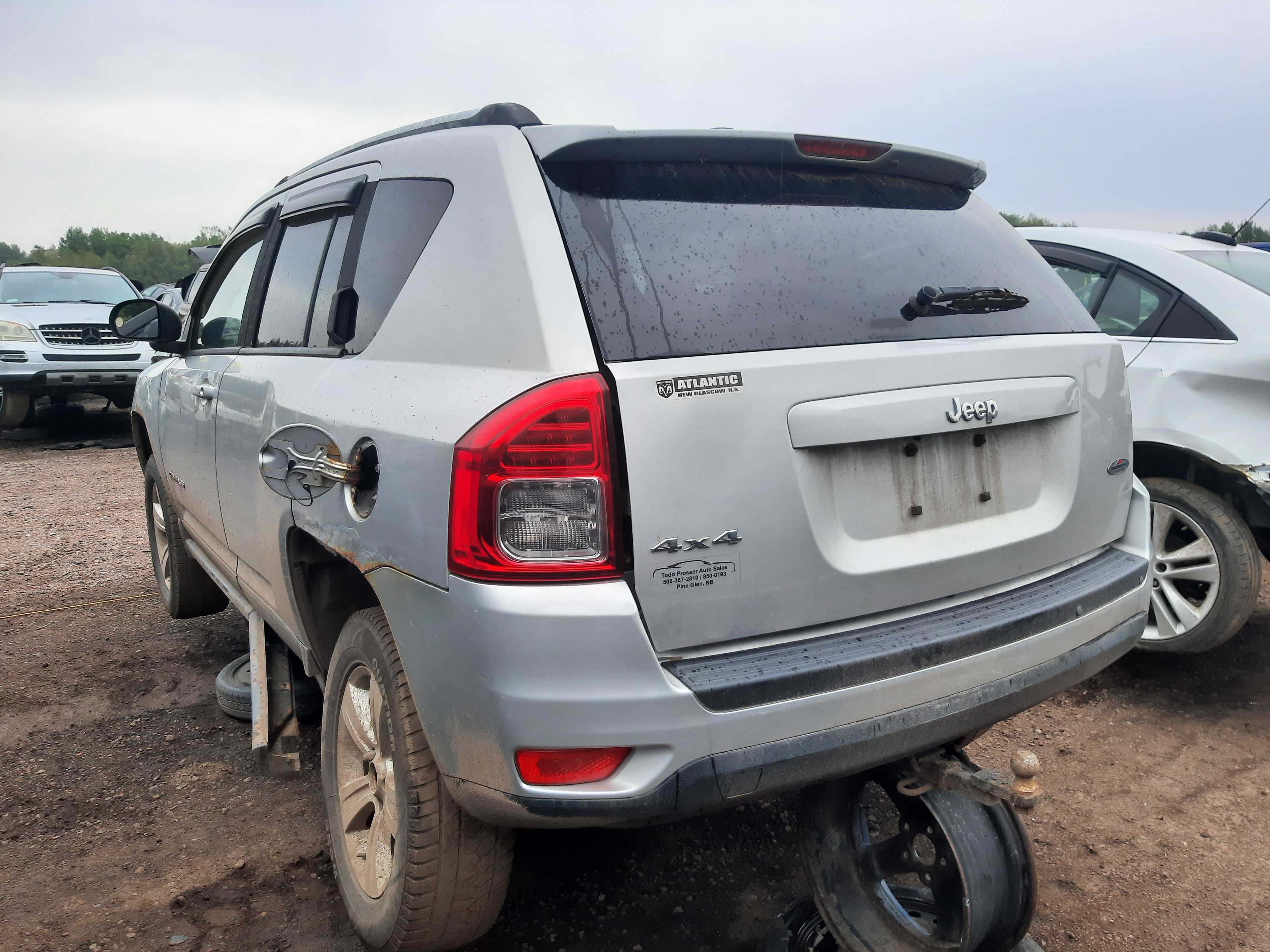 JEEP COMPASS 2012