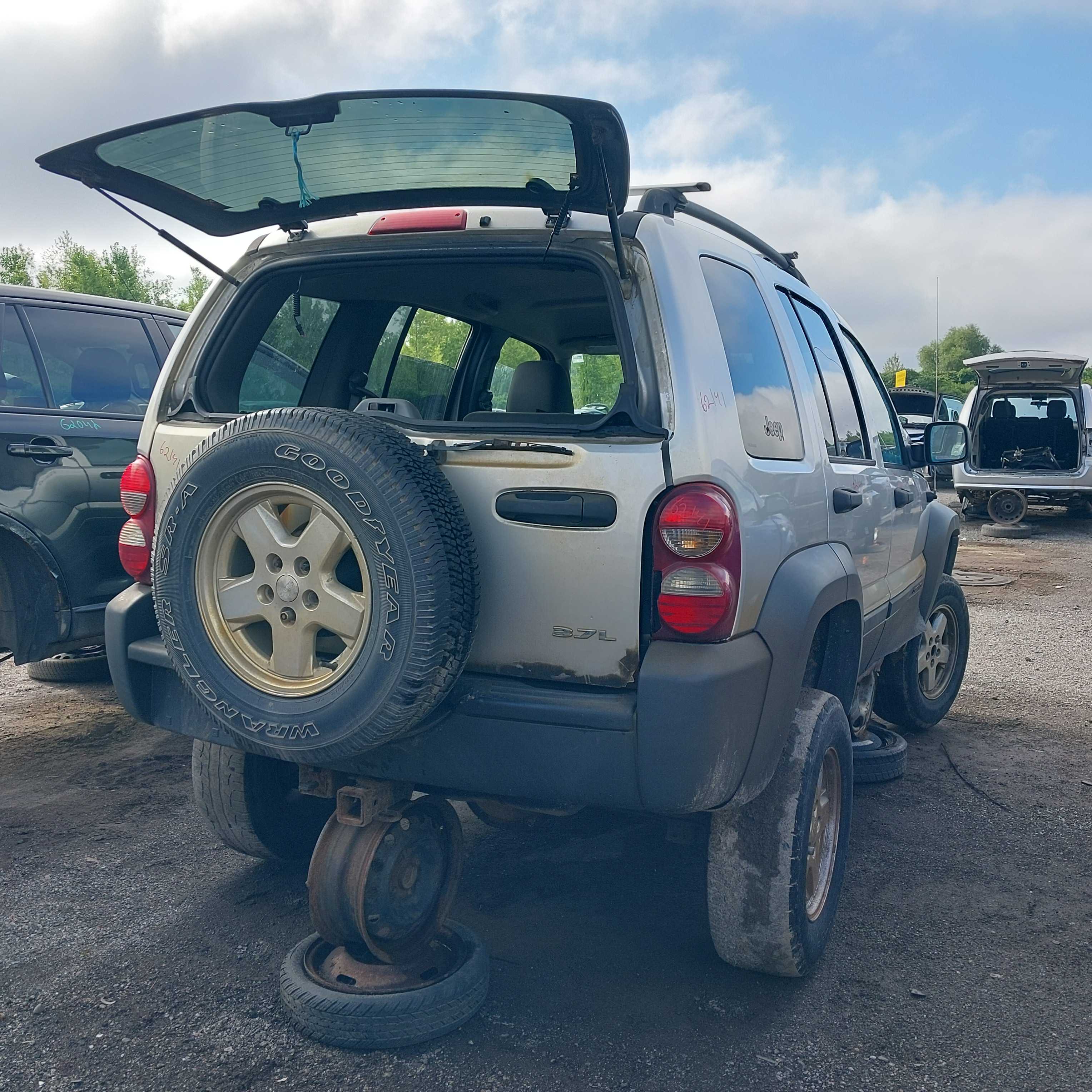 JEEP LIBERTY 2006