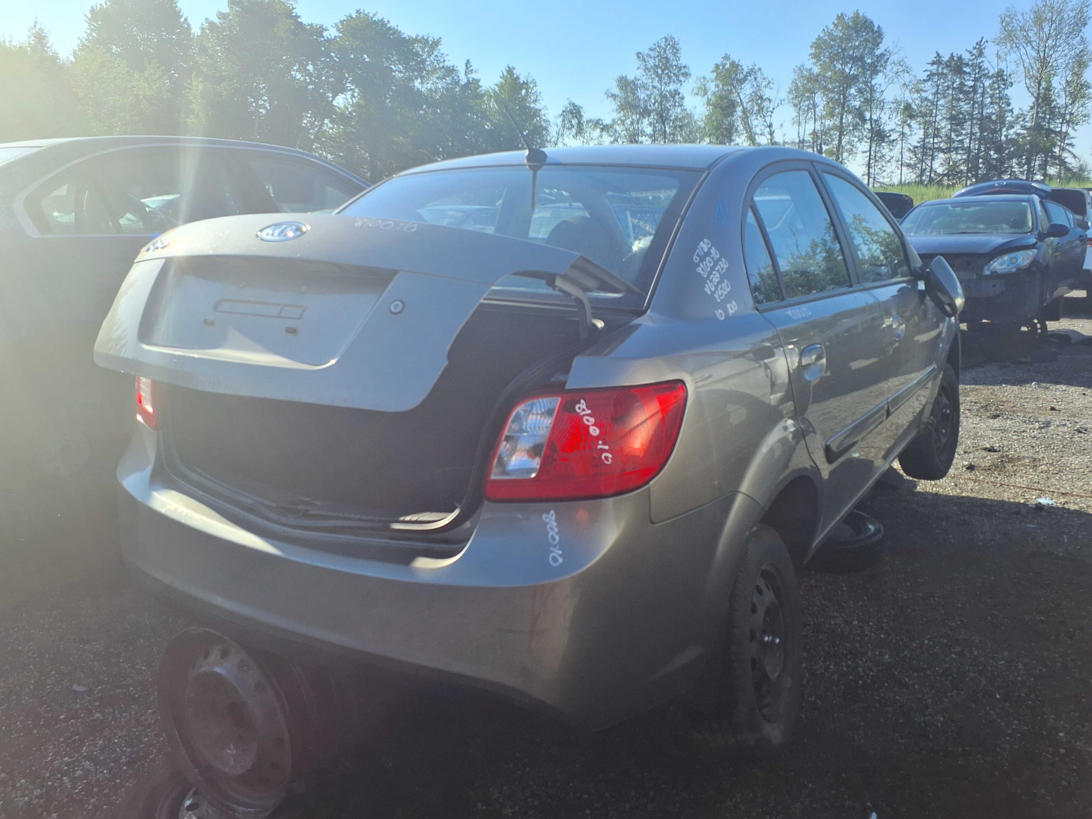 KIA RIO 2010