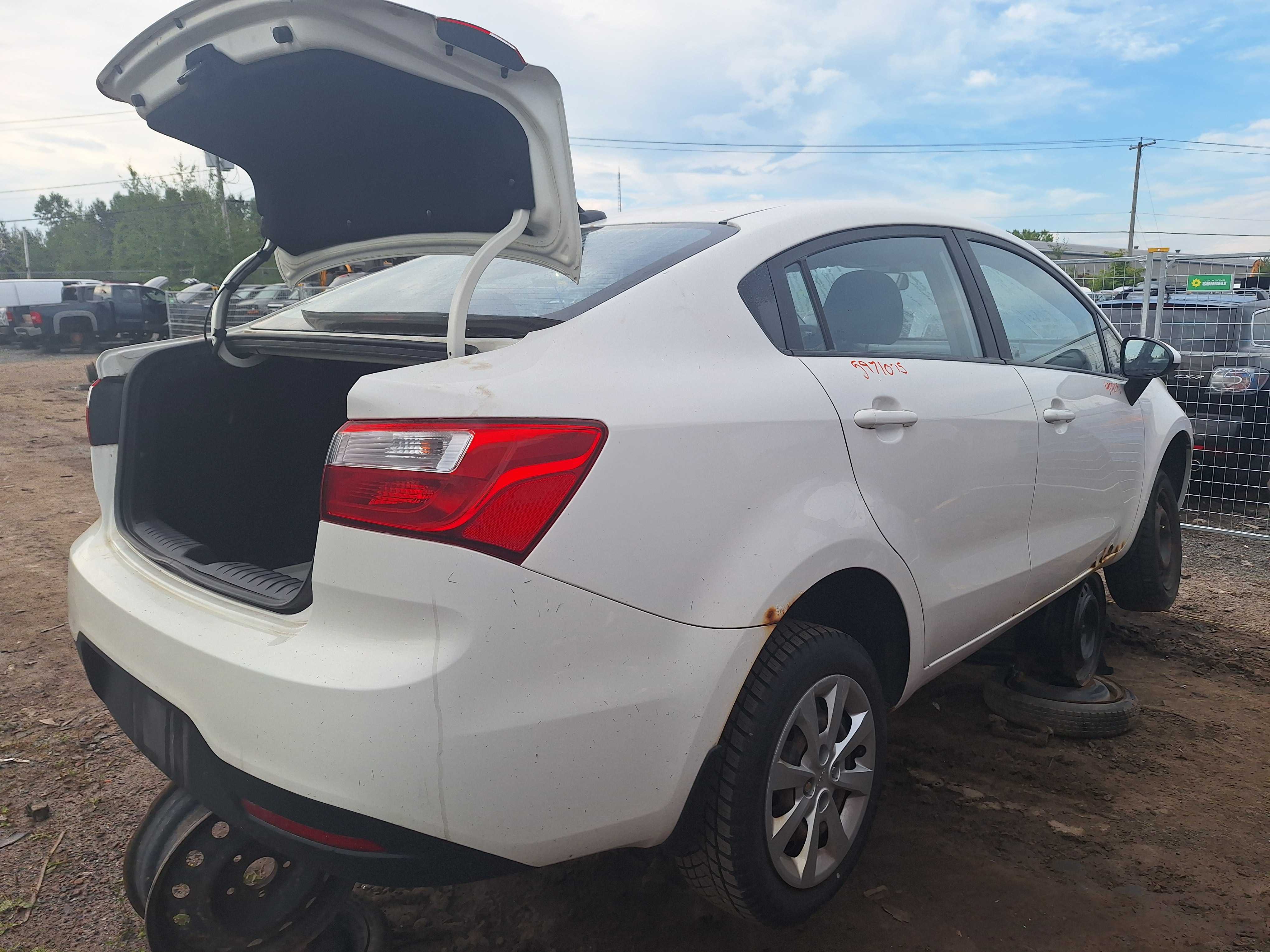 KIA RIO 2015