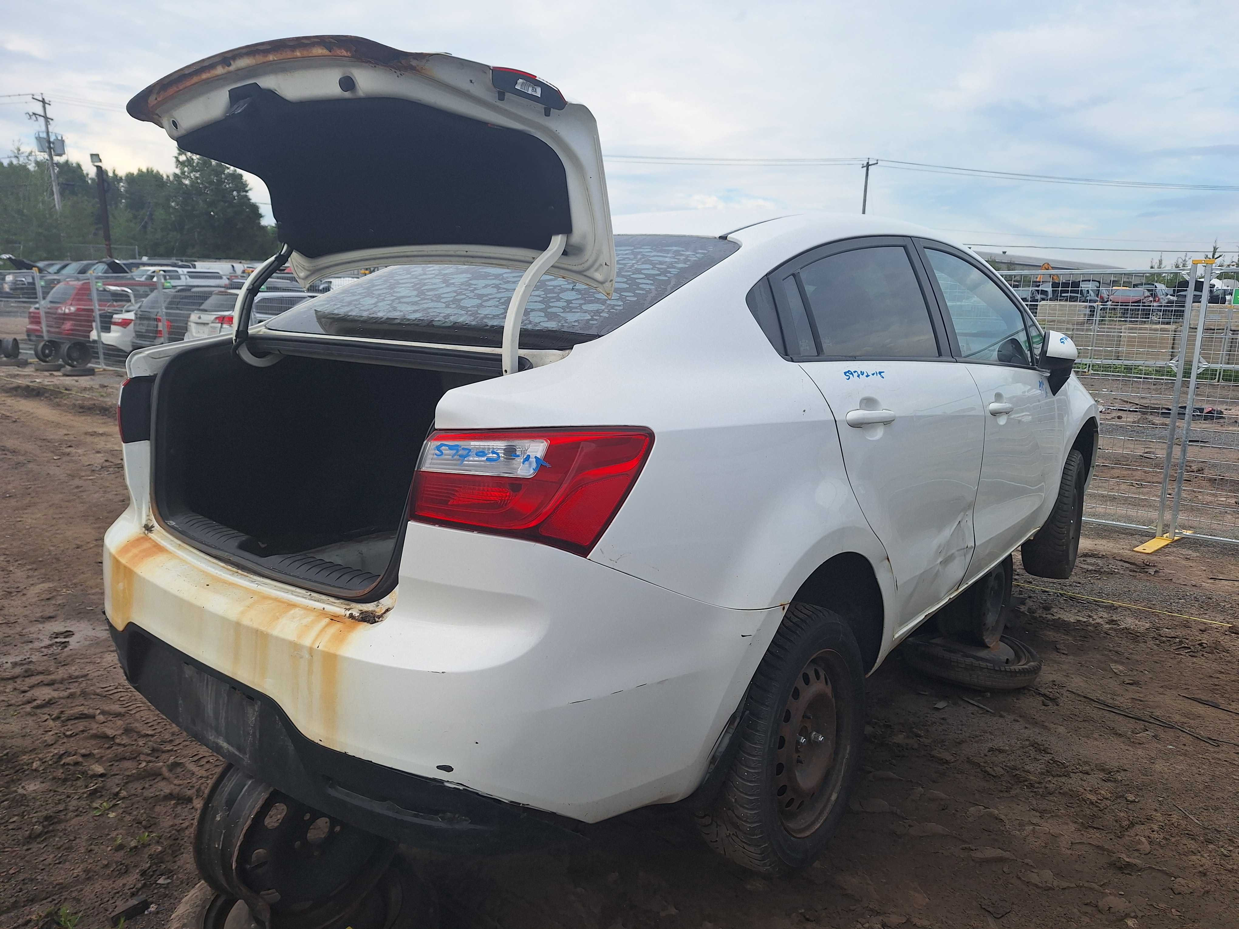 KIA RIO 2015