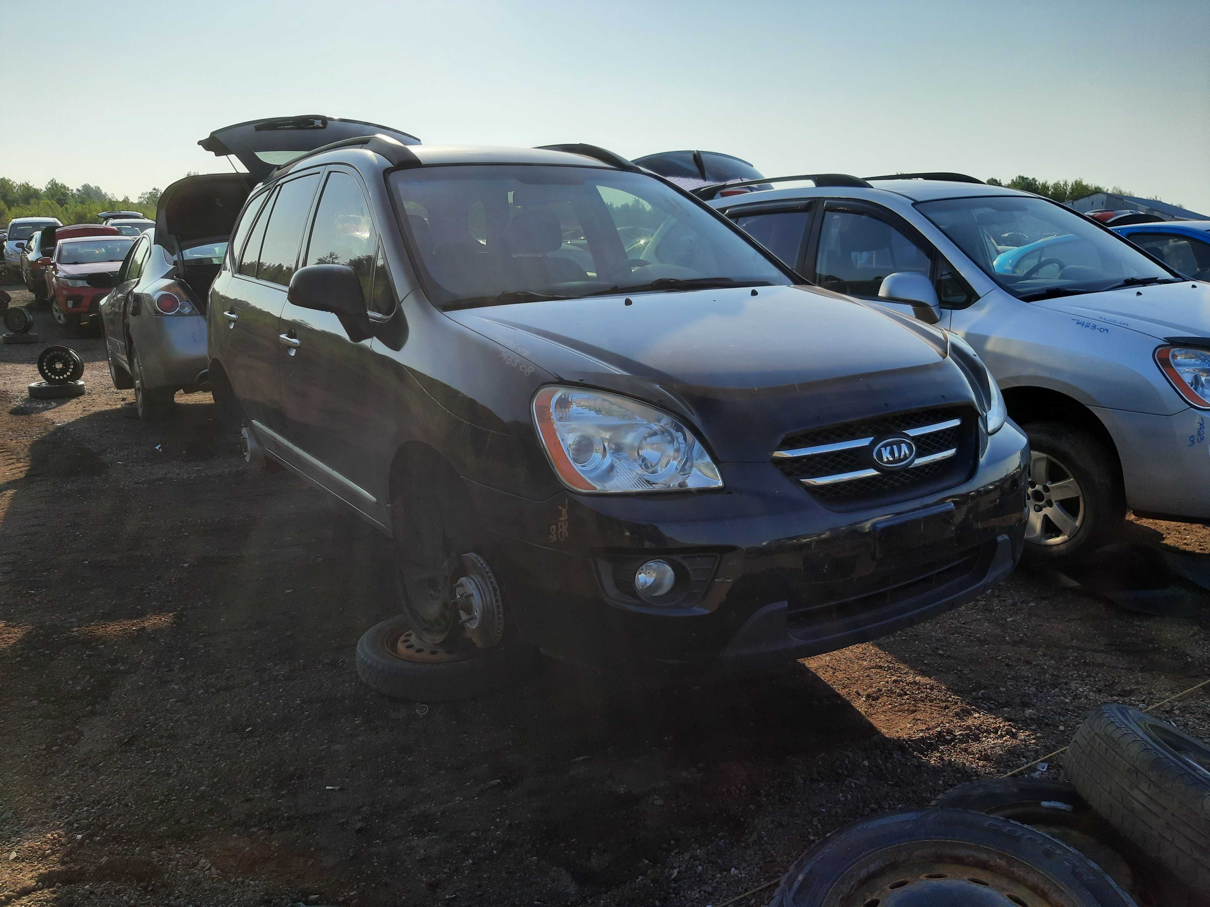 KIA RONDO 2008