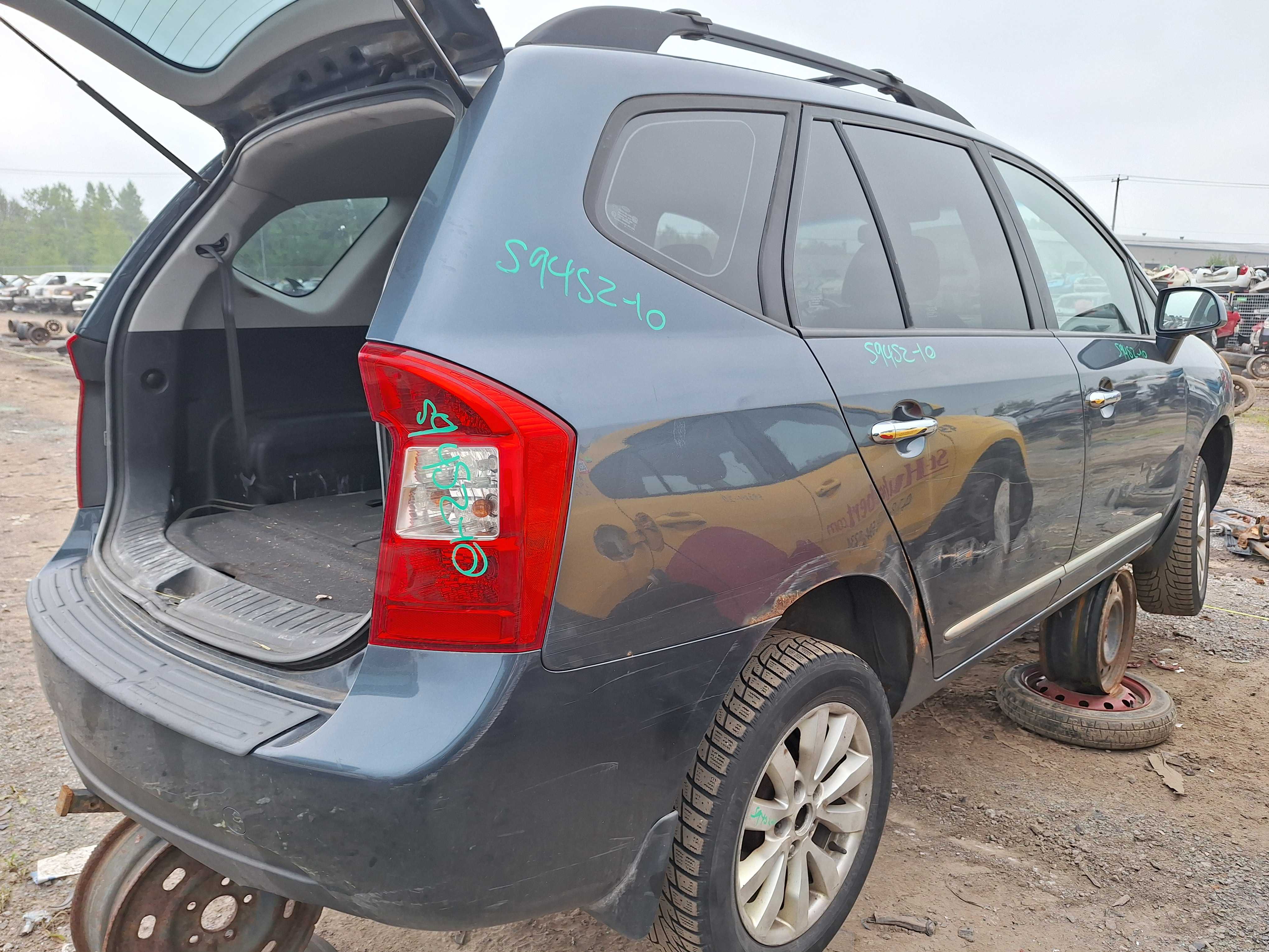 KIA RONDO 2010