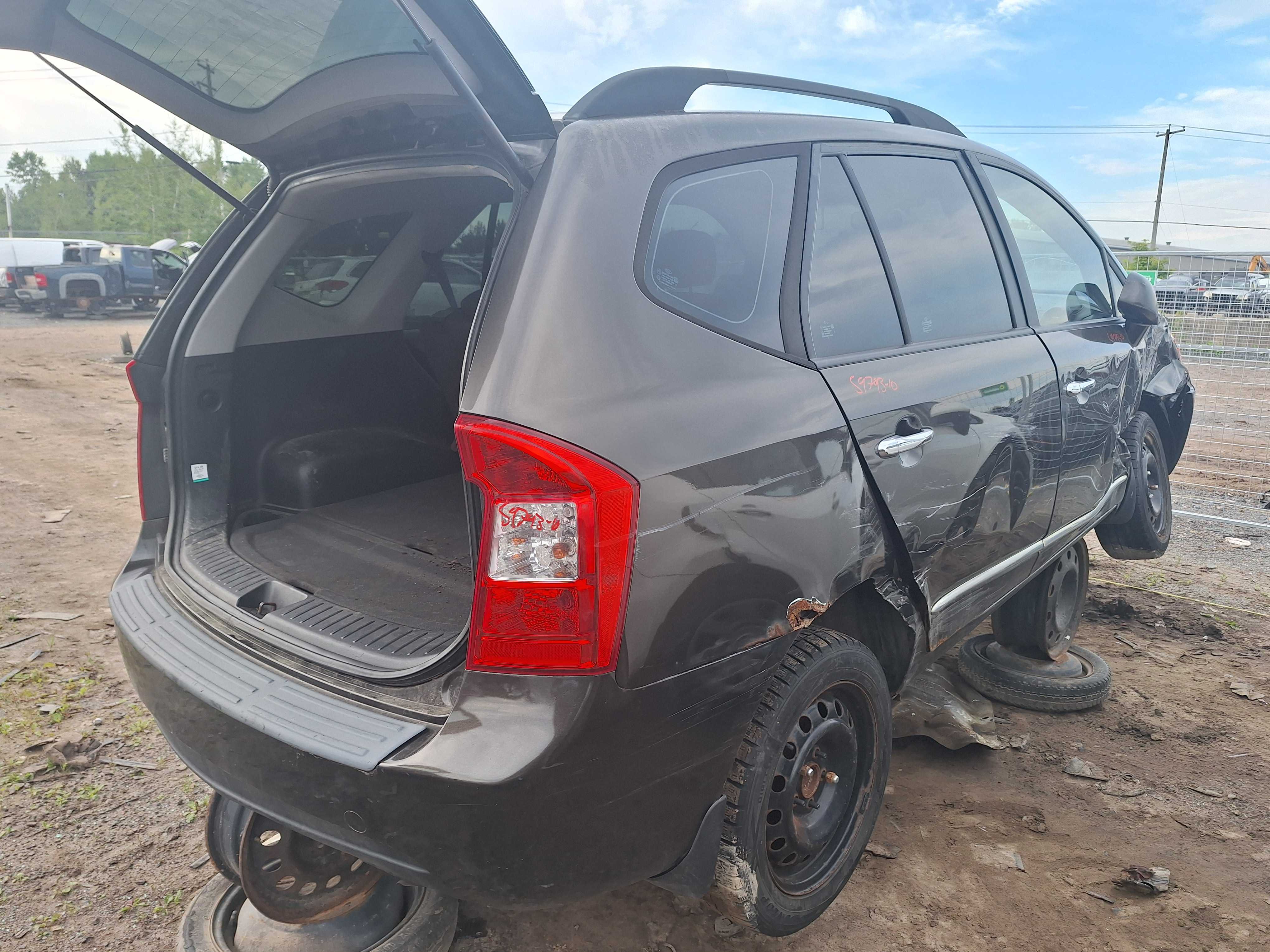 KIA RONDO 2010
