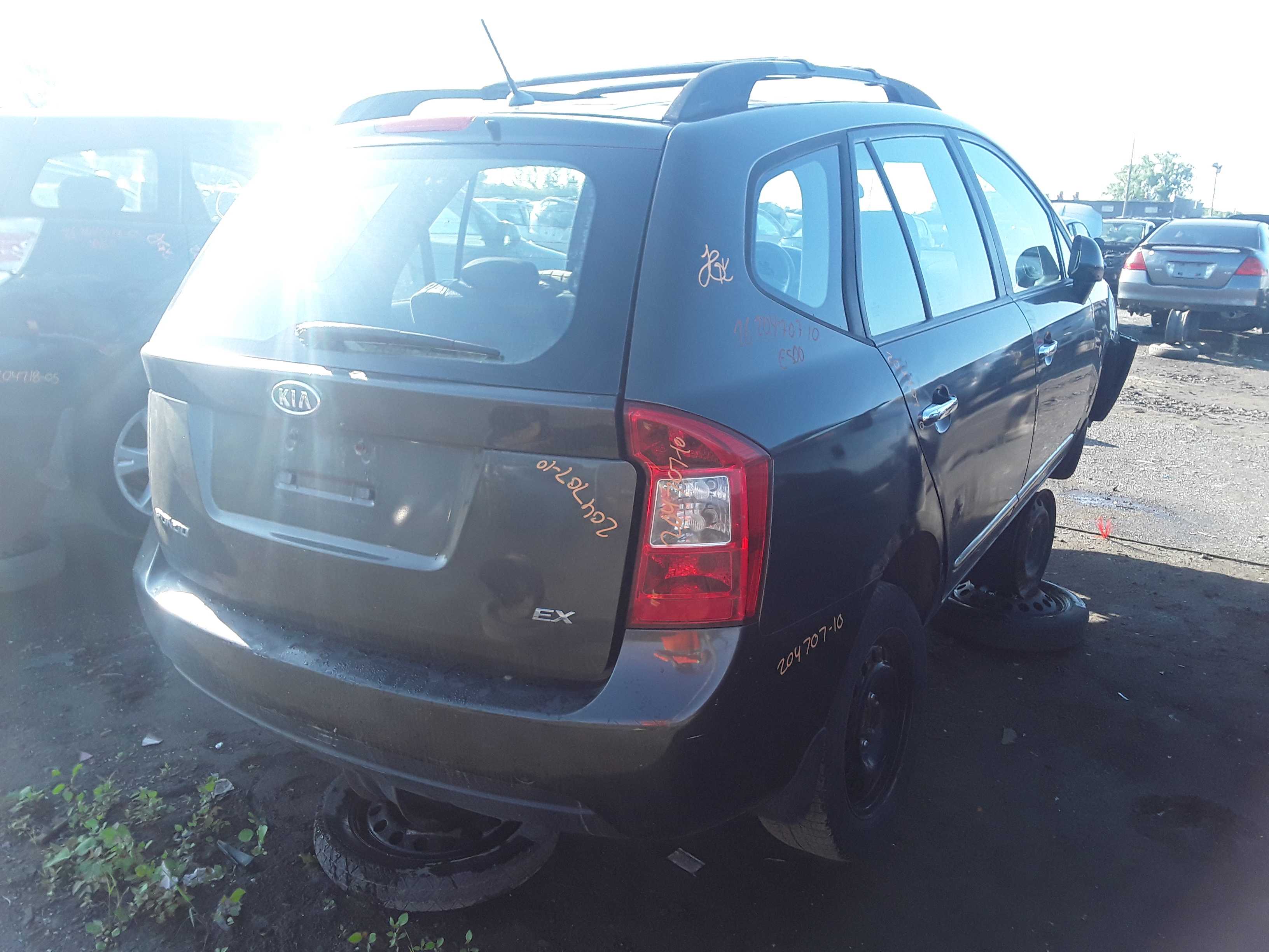 KIA RONDO 2010