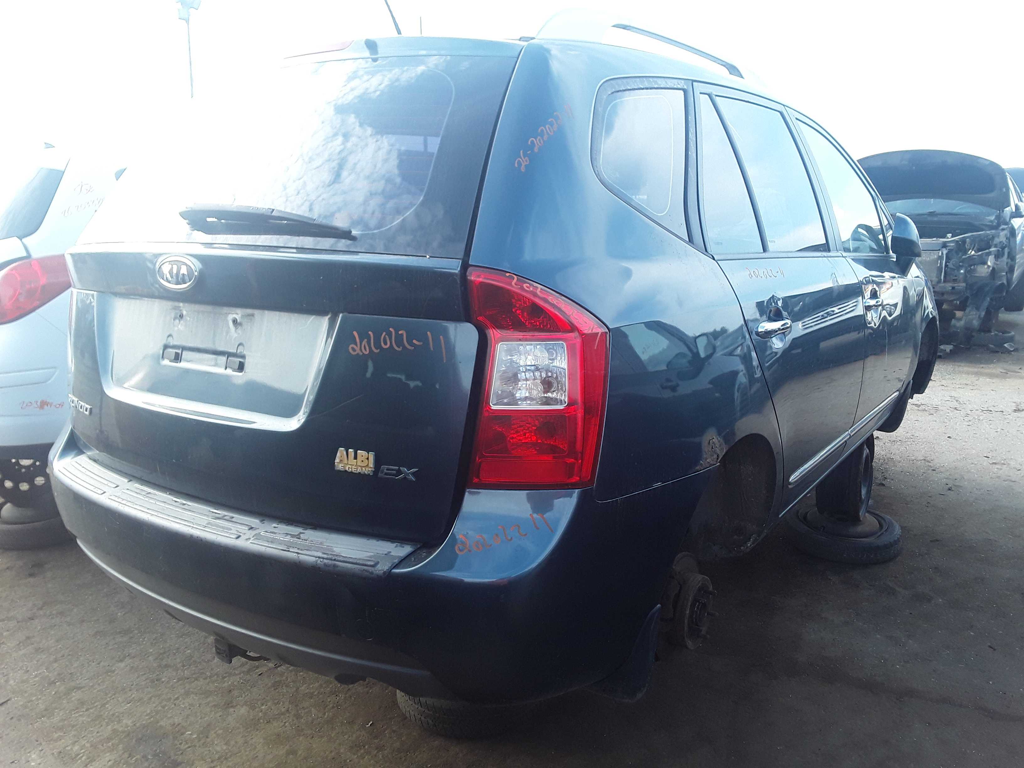KIA RONDO 2011