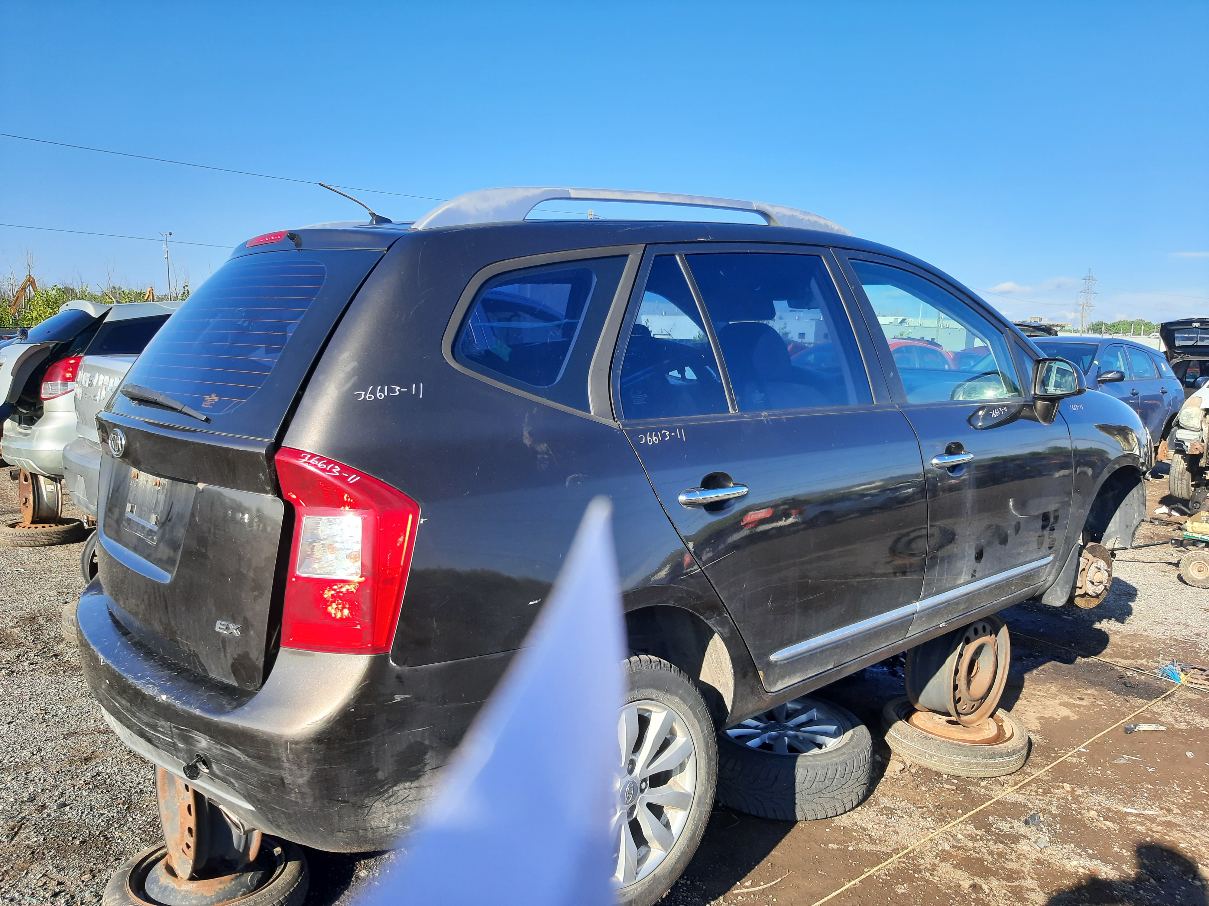 KIA RONDO 2011