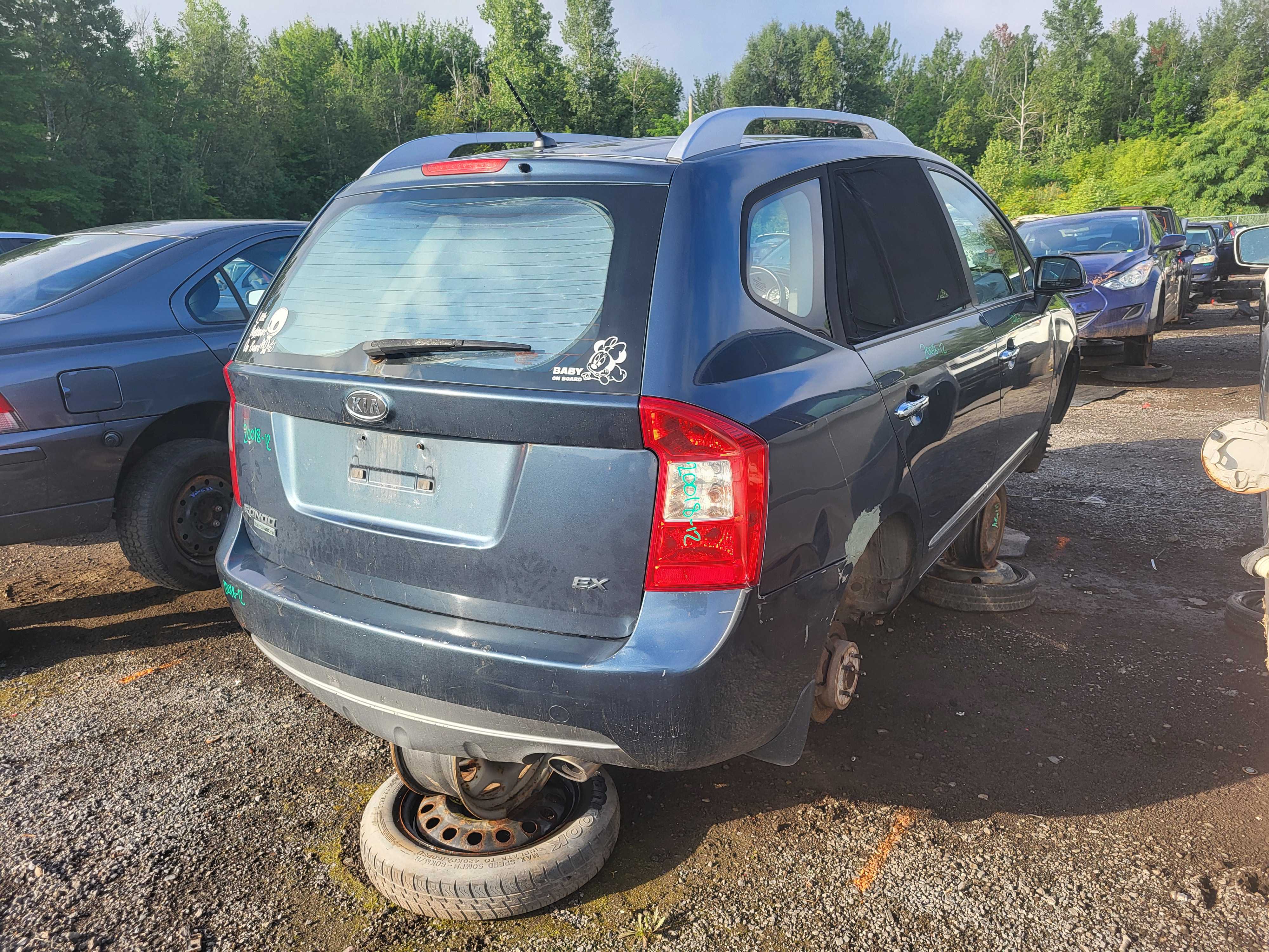 KIA RONDO 2012