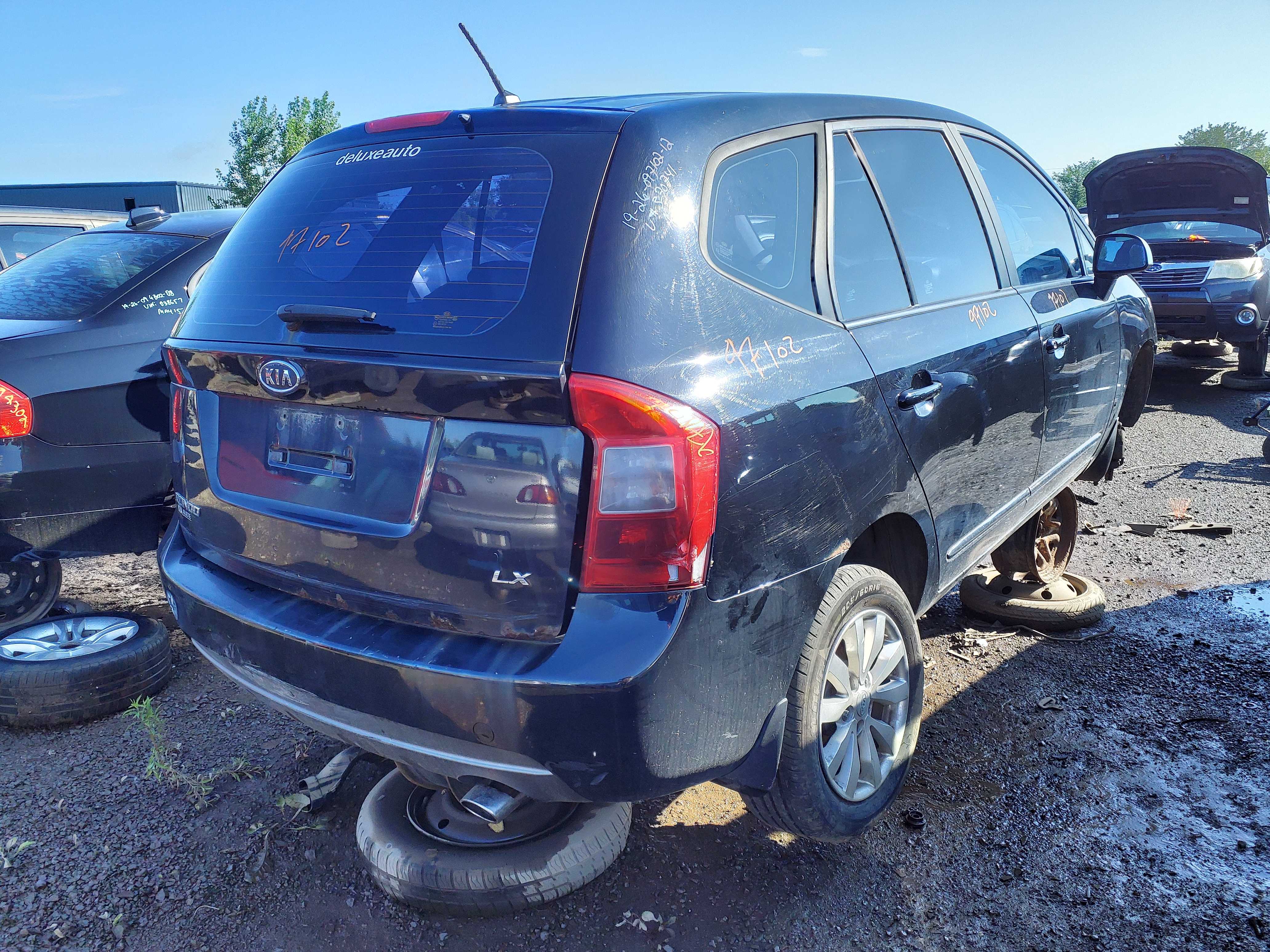 KIA RONDO 2012
