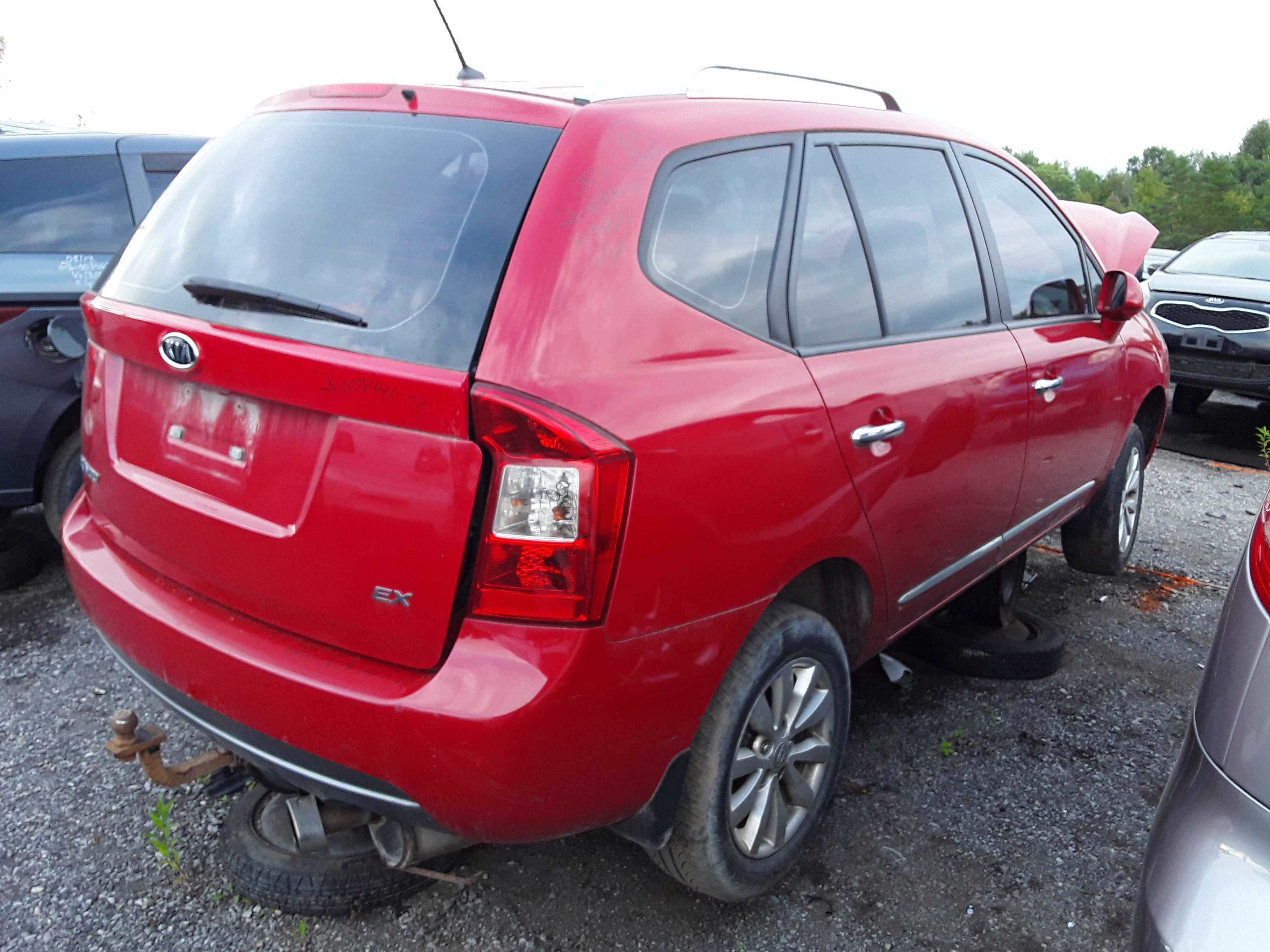 KIA RONDO 2012