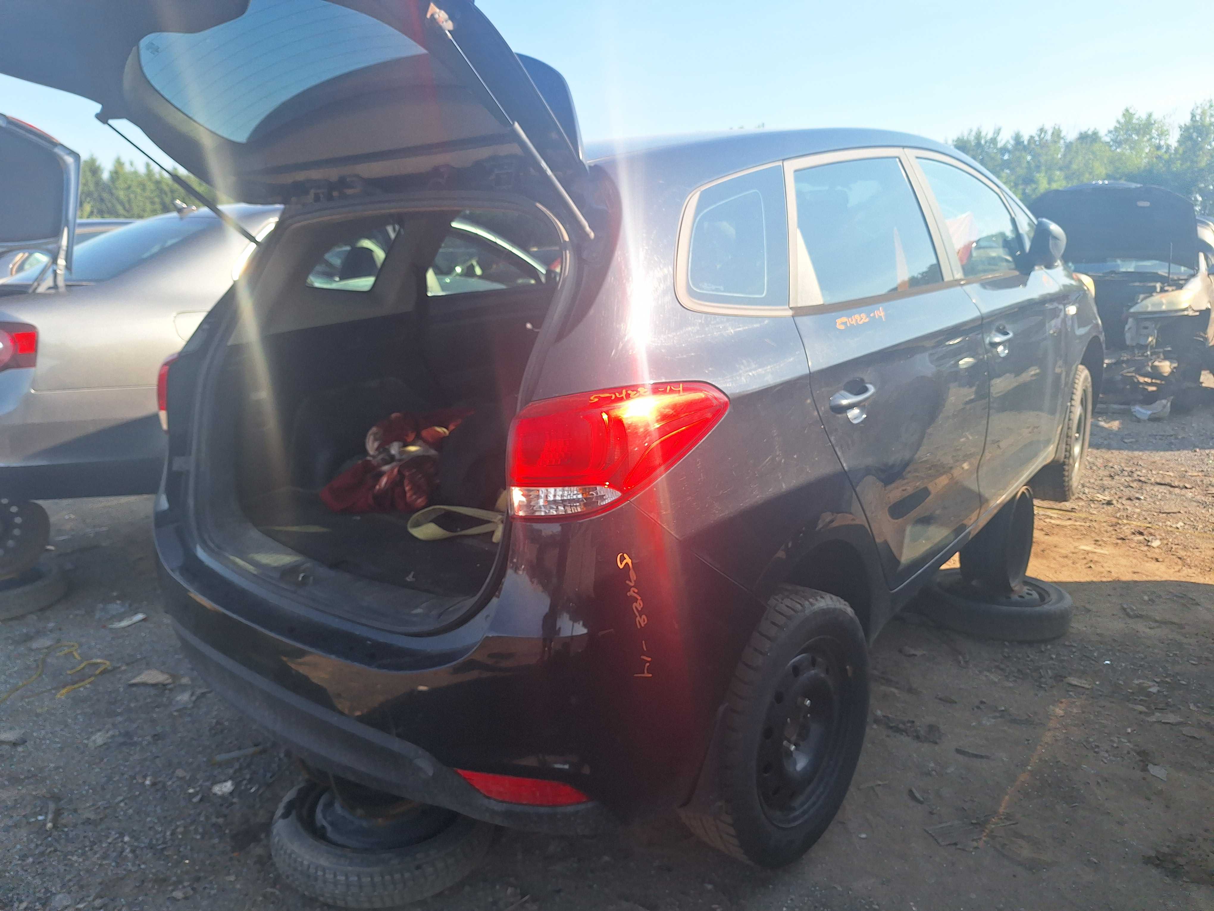 KIA RONDO 2014