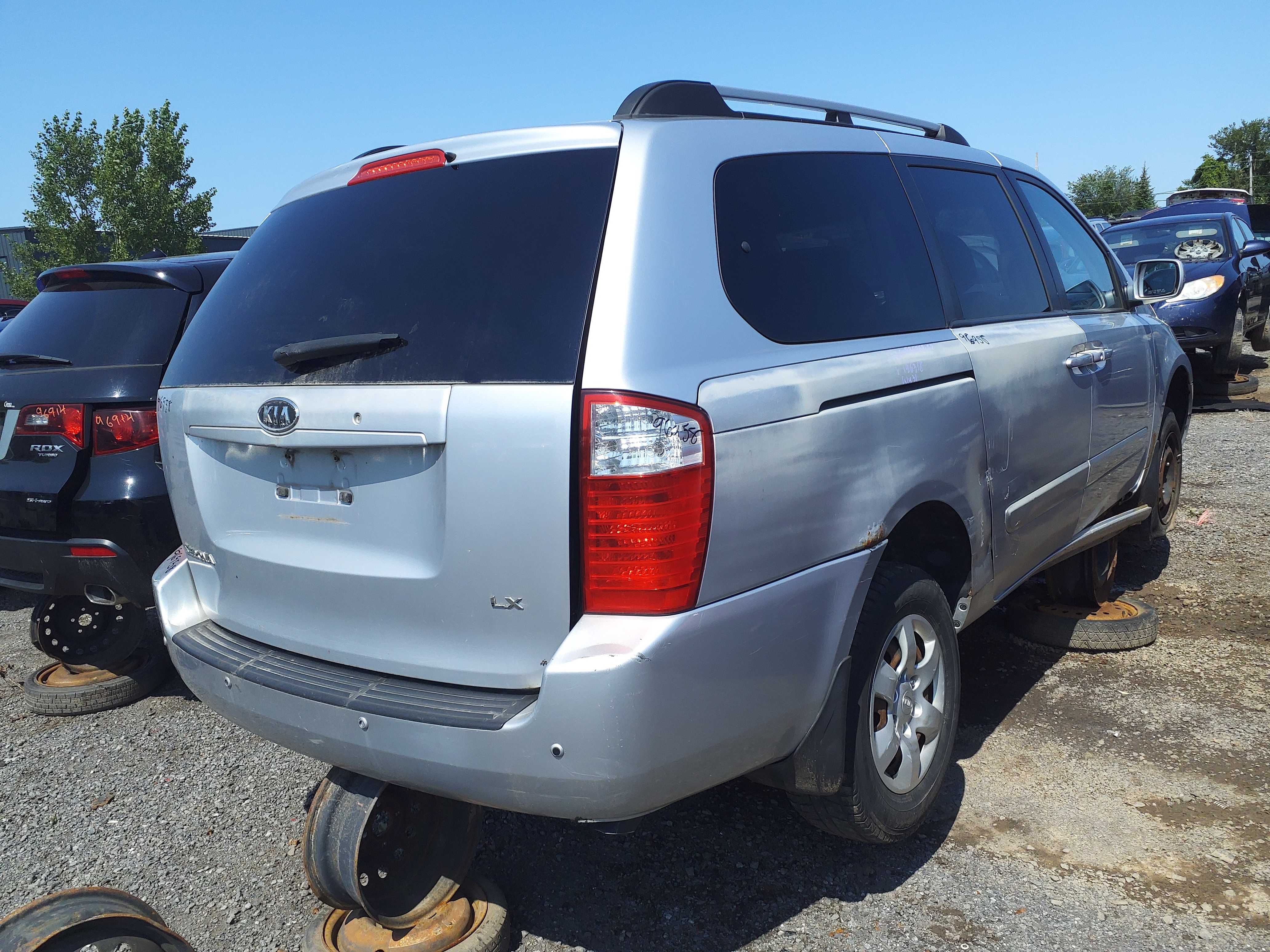 KIA SEDONA 2008