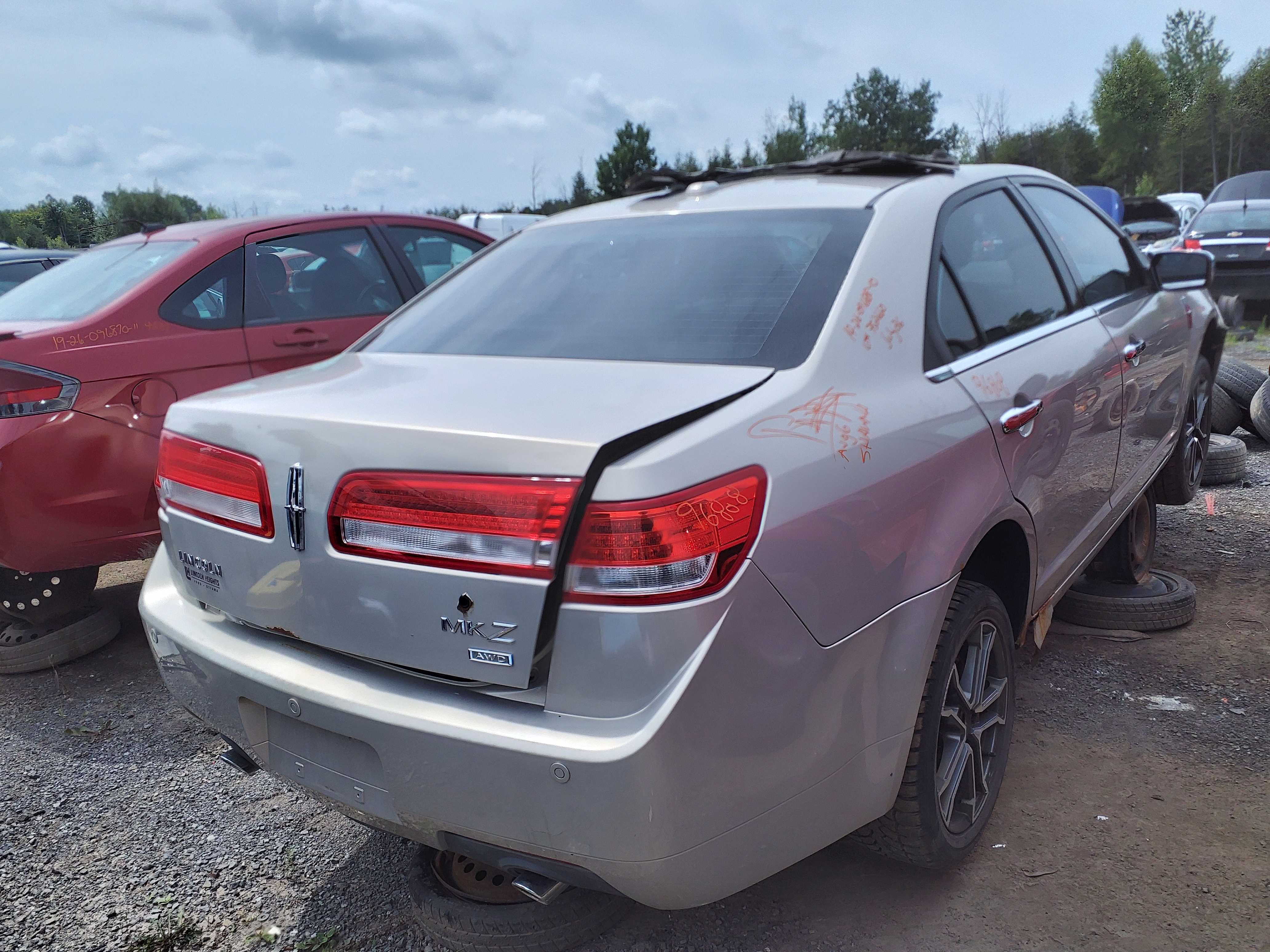 LINCOLN MKZ 2010