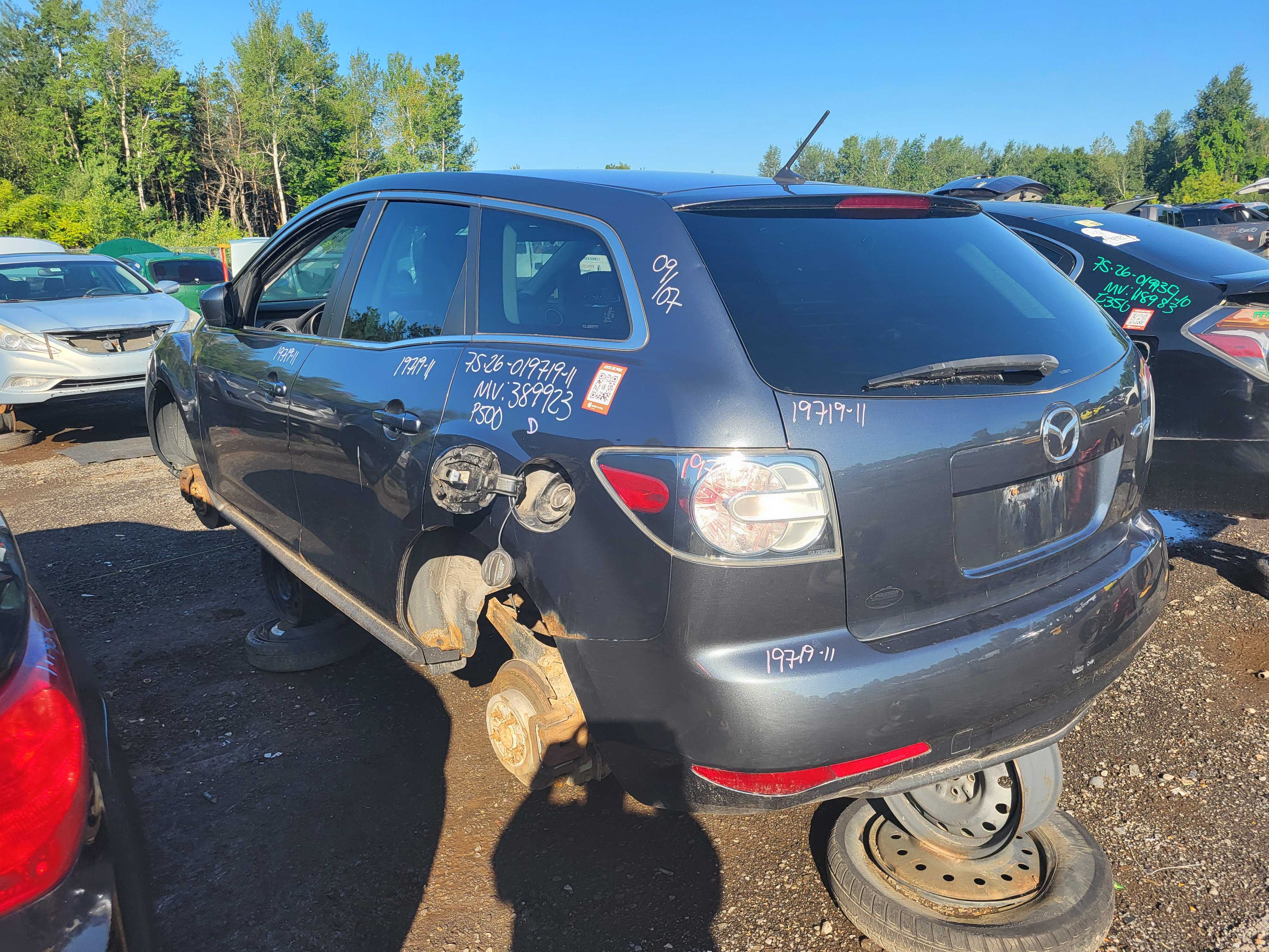 MAZDA CX-7 2011