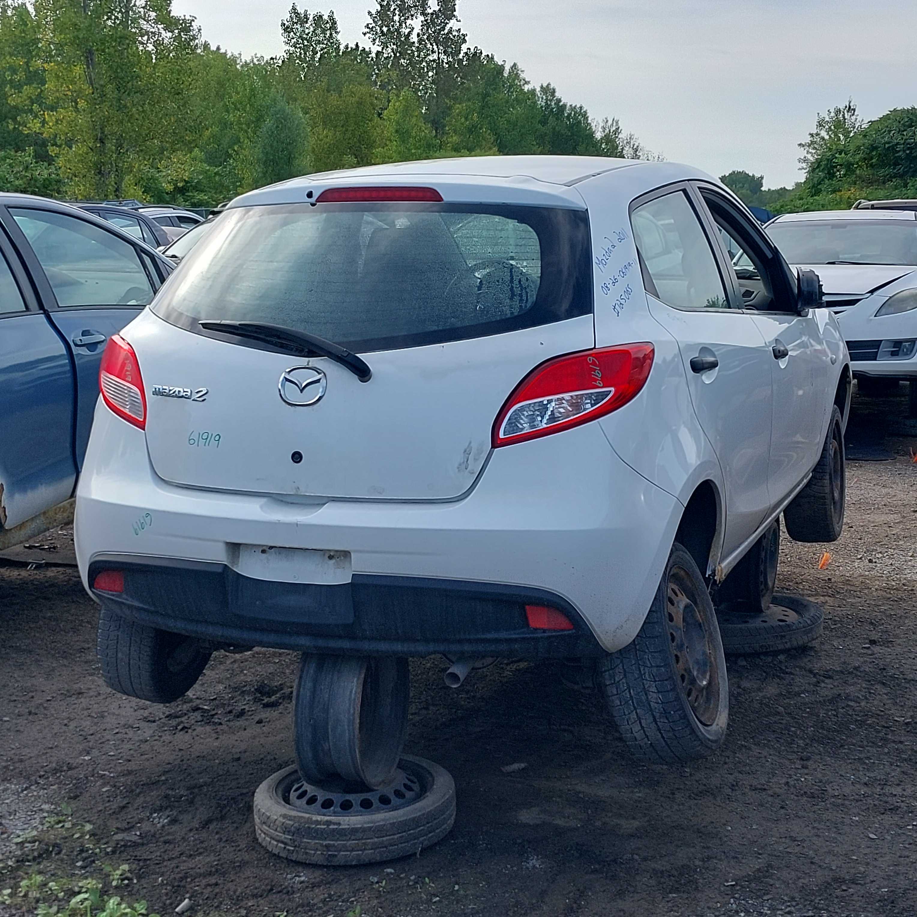 MAZDA MAZDA2 2011