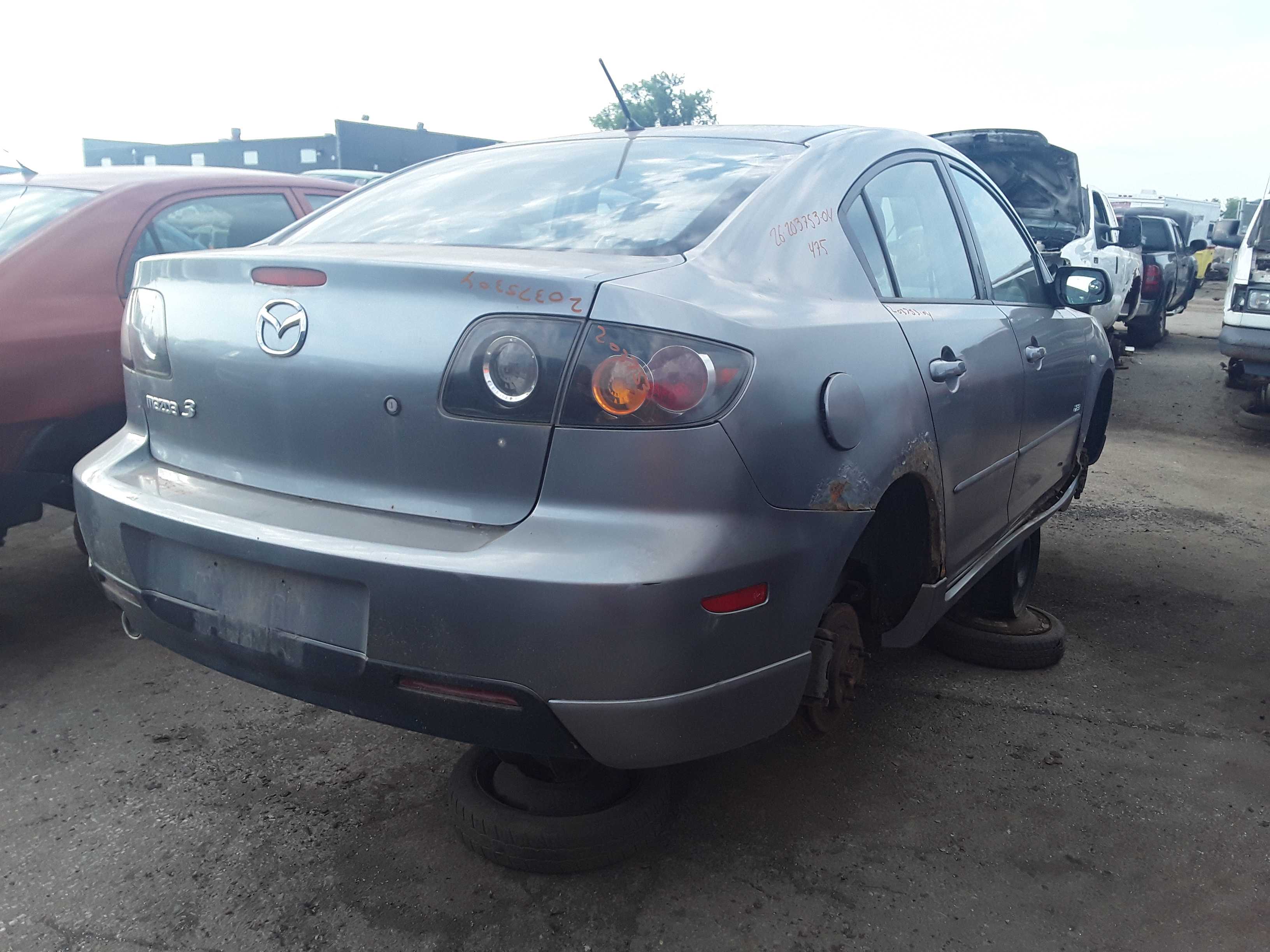 MAZDA MAZDA3 2004