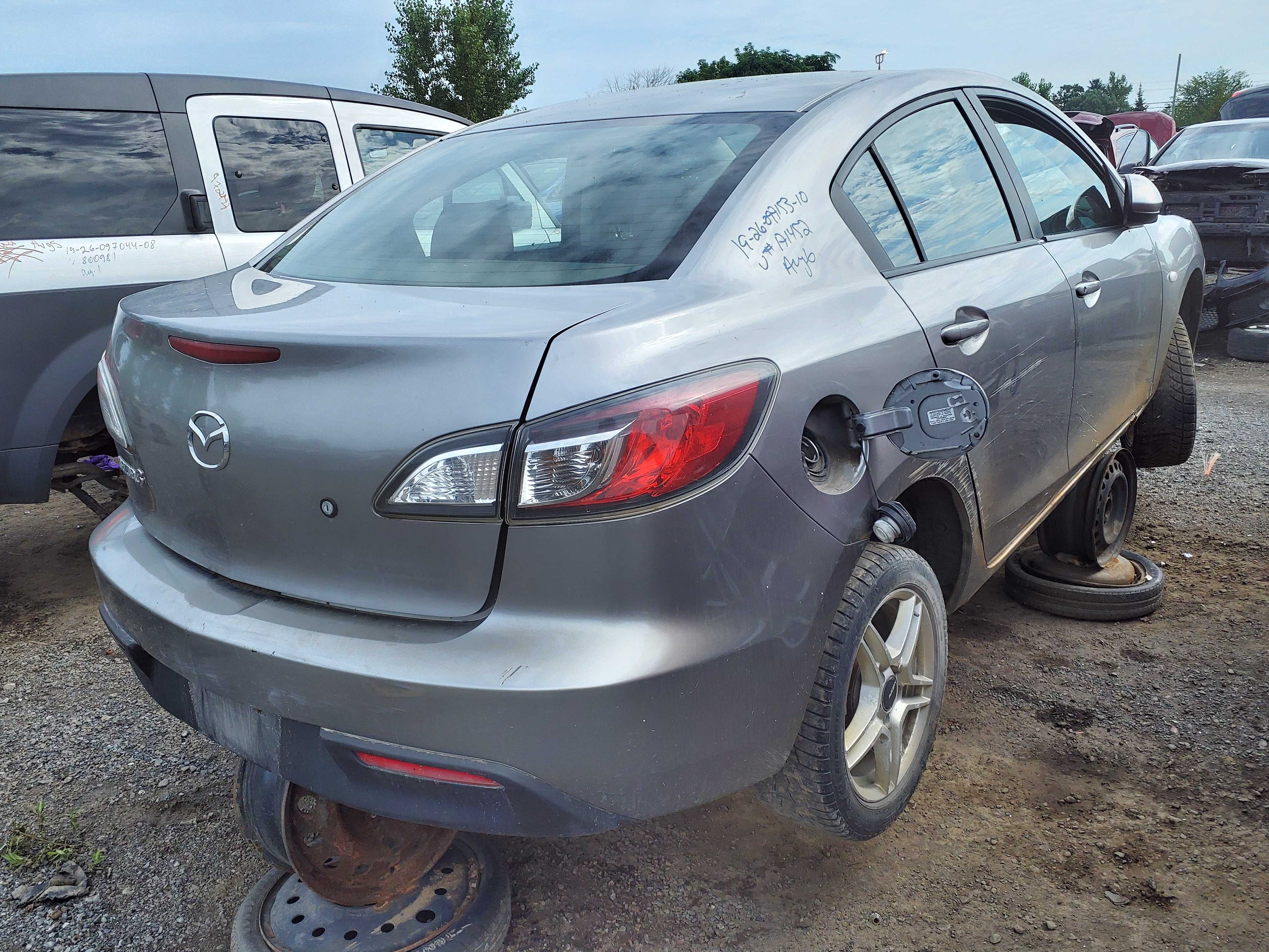 MAZDA MAZDA3 2010