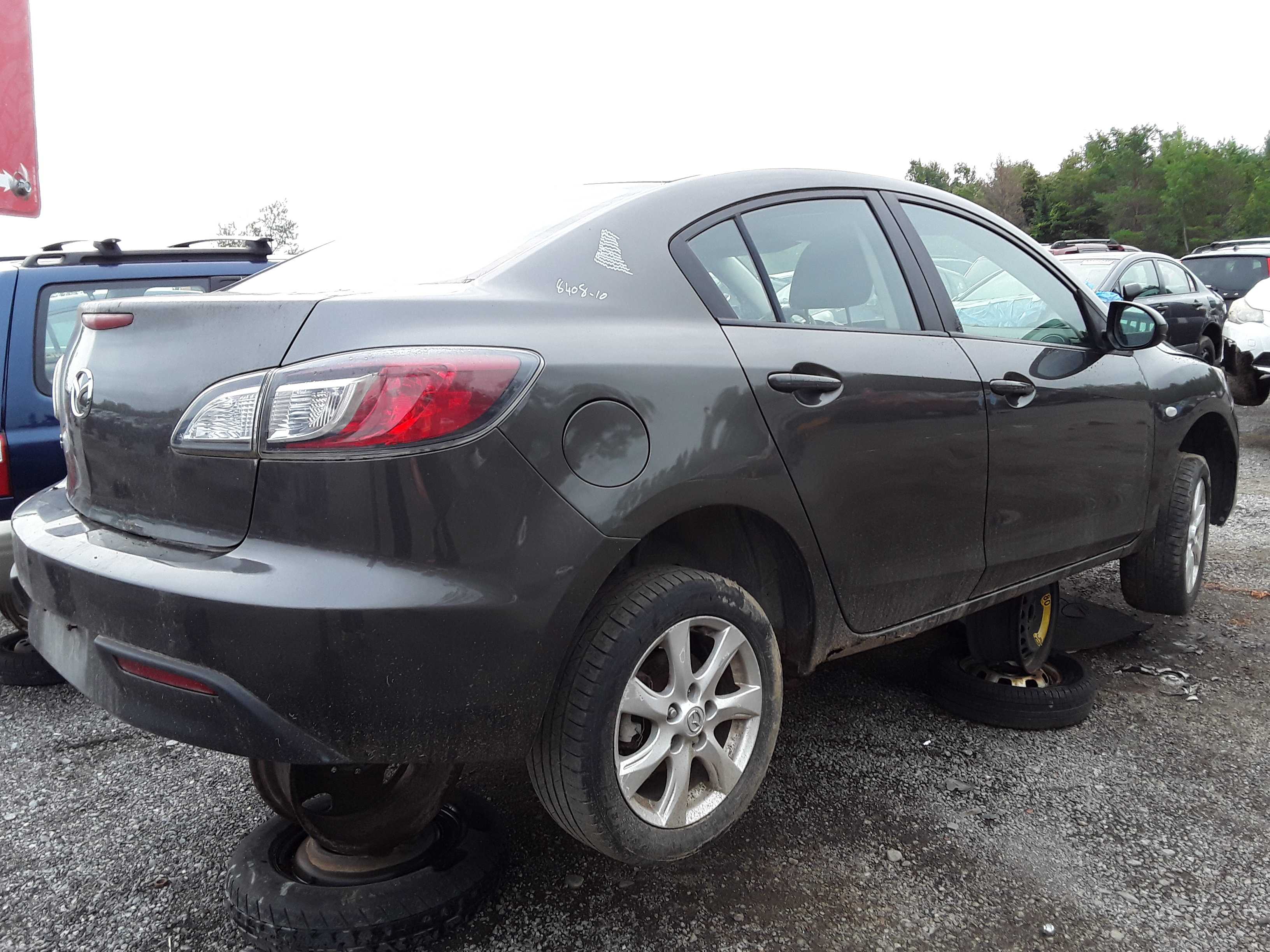 MAZDA MAZDA3 2010