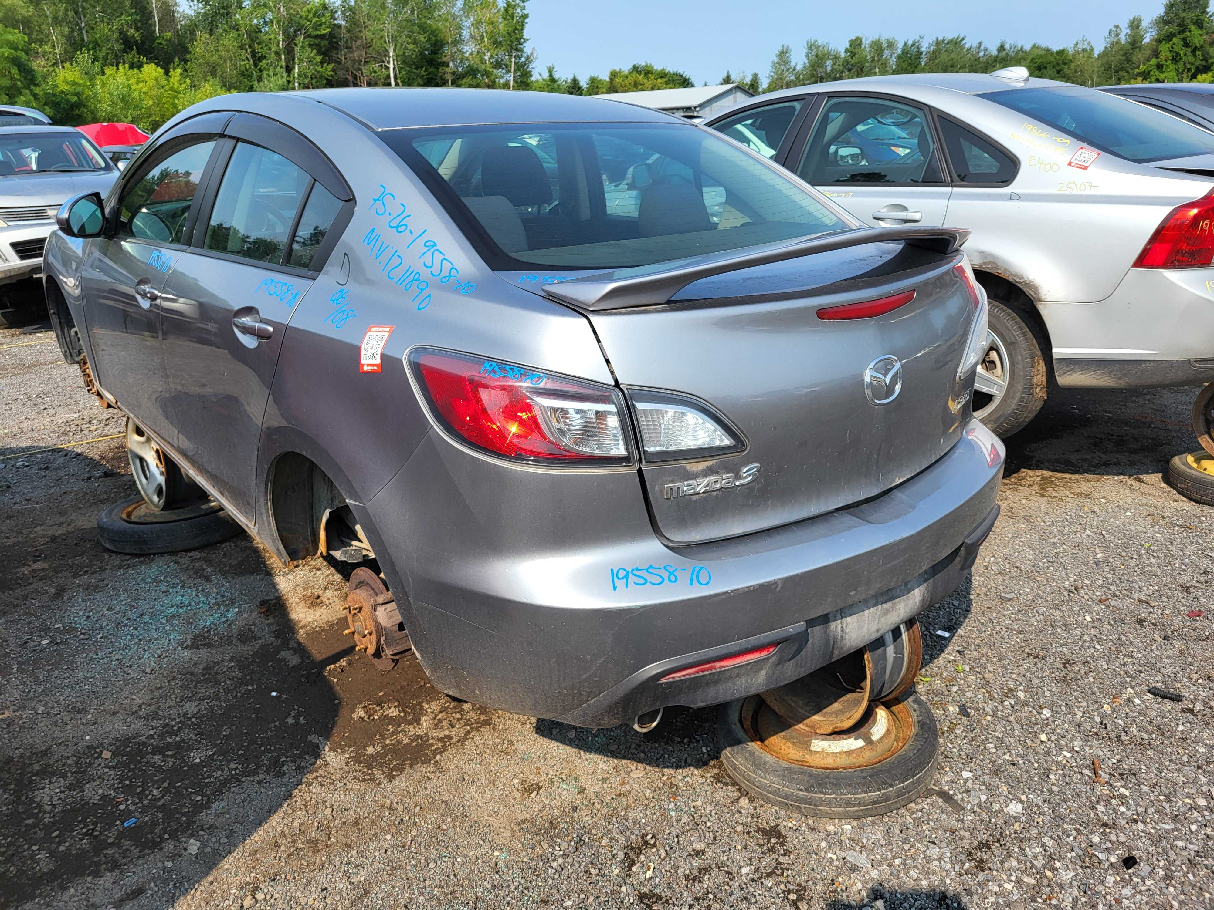 MAZDA MAZDA3 2010