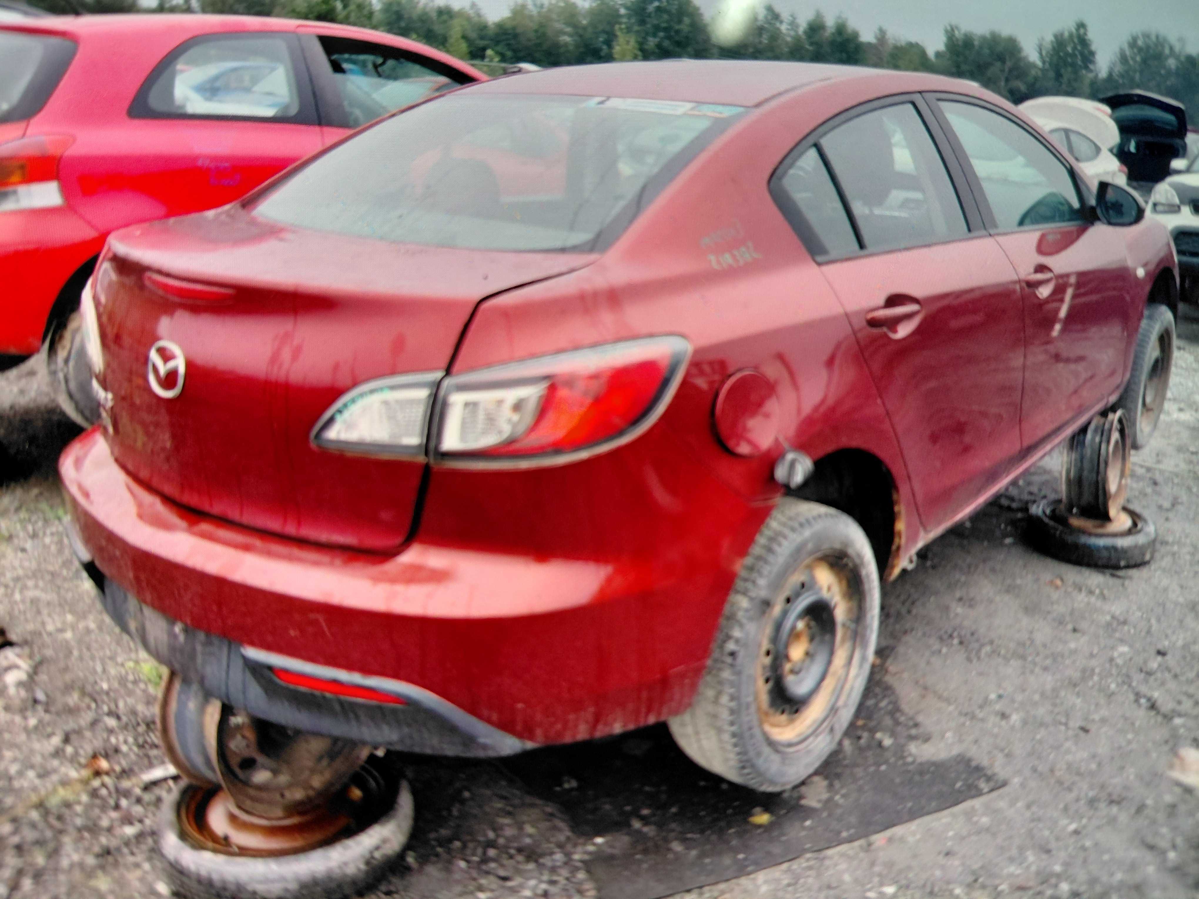 MAZDA MAZDA3 2010