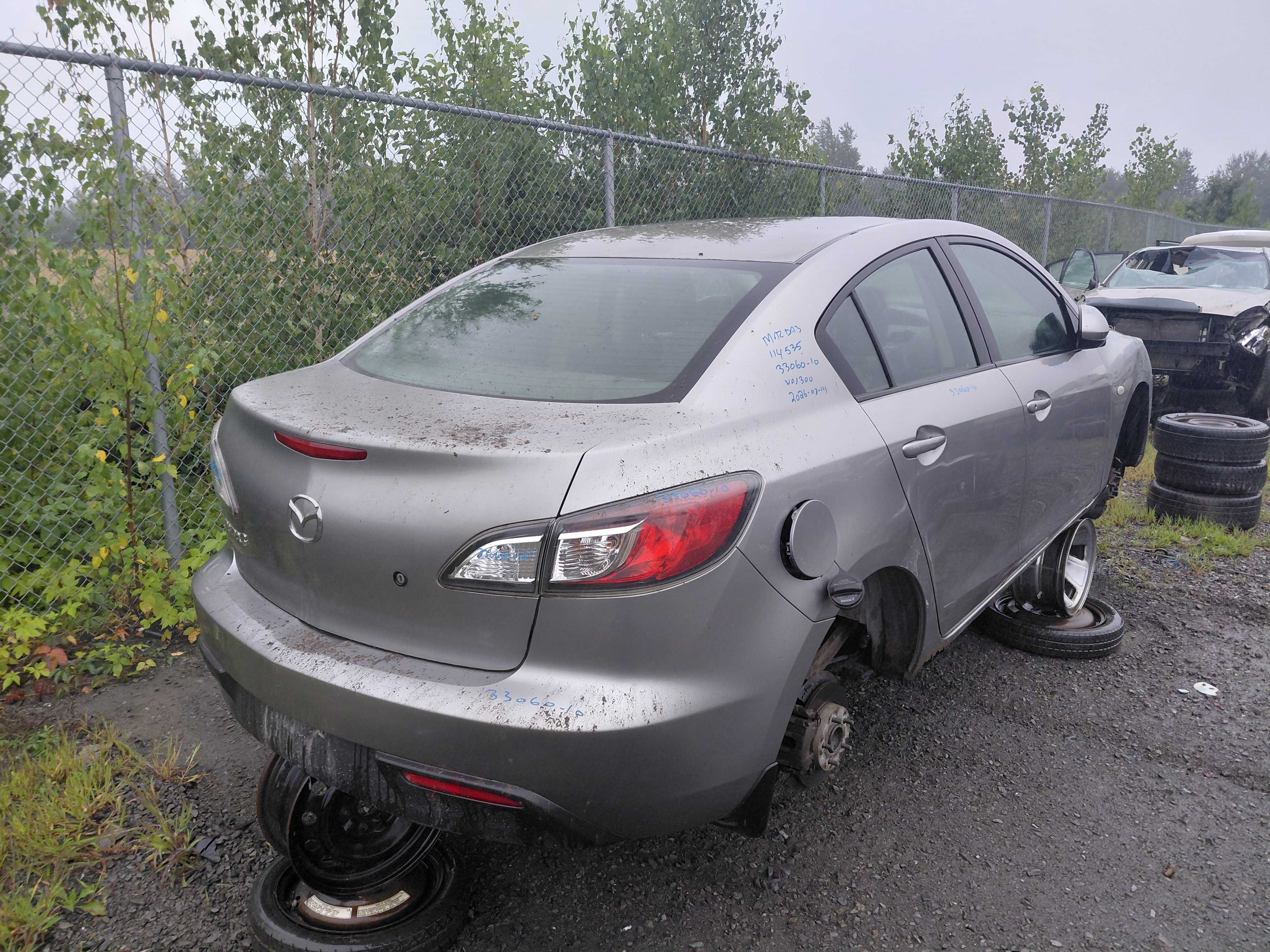 MAZDA MAZDA3 2010