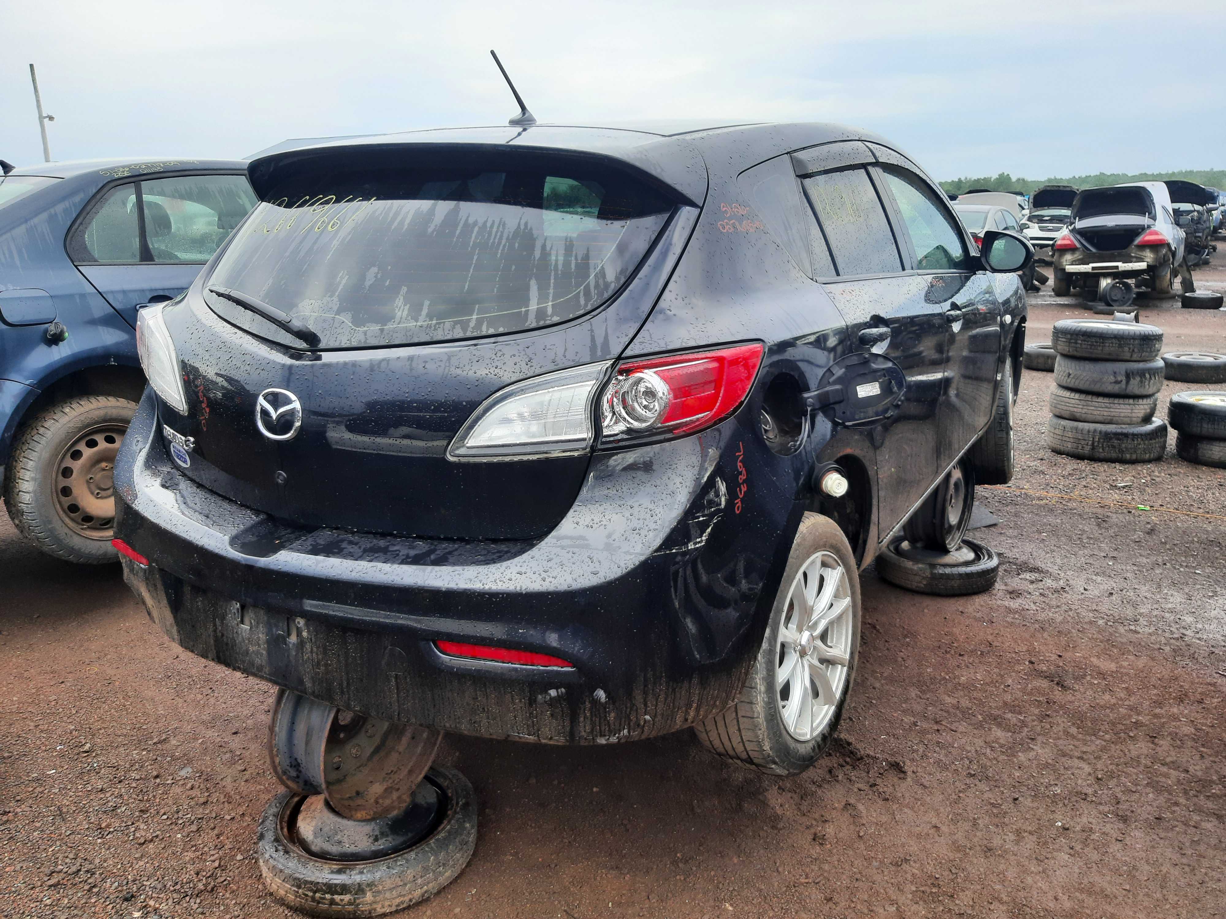 MAZDA MAZDA3 2010