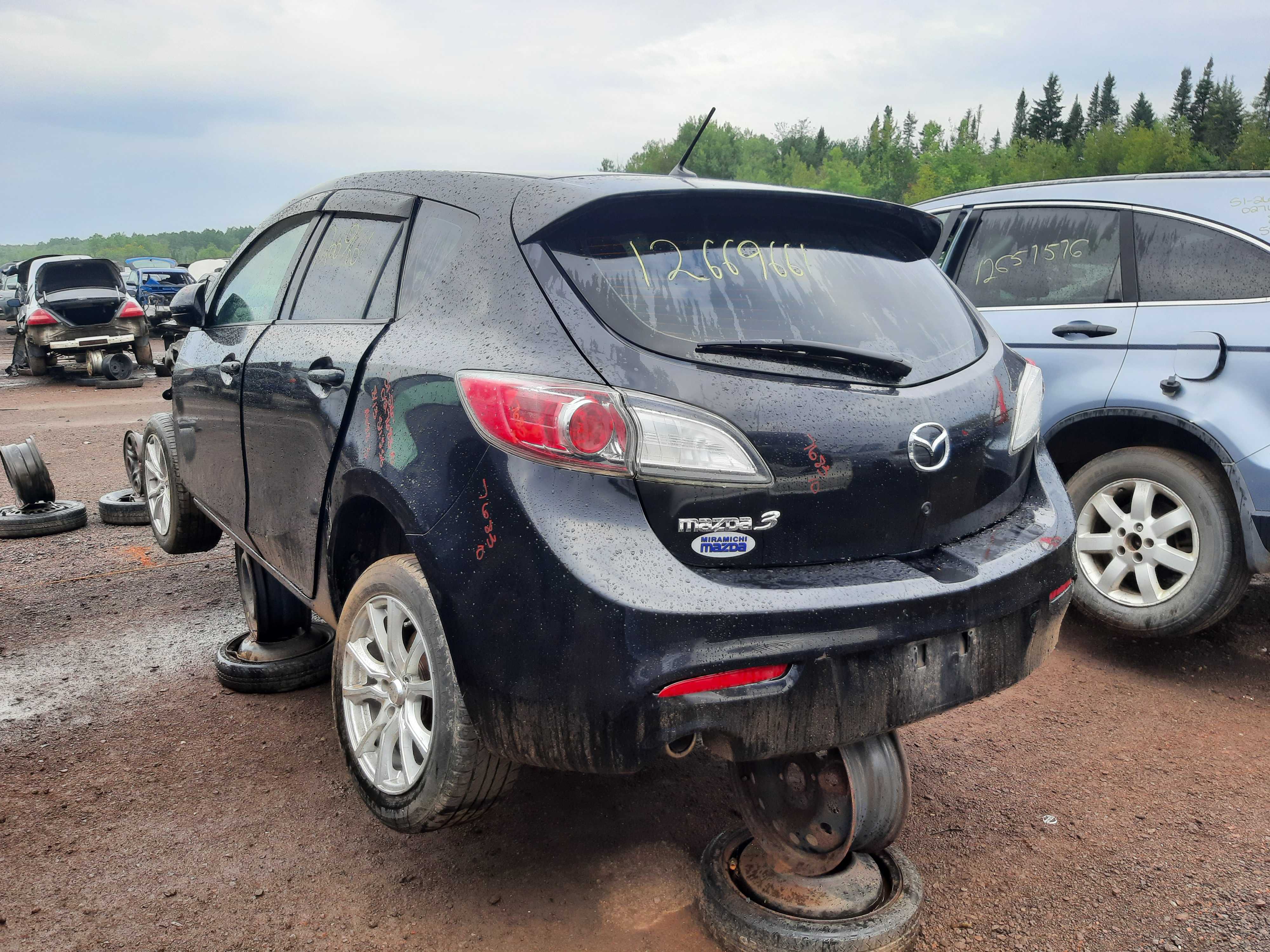 MAZDA MAZDA3 2010