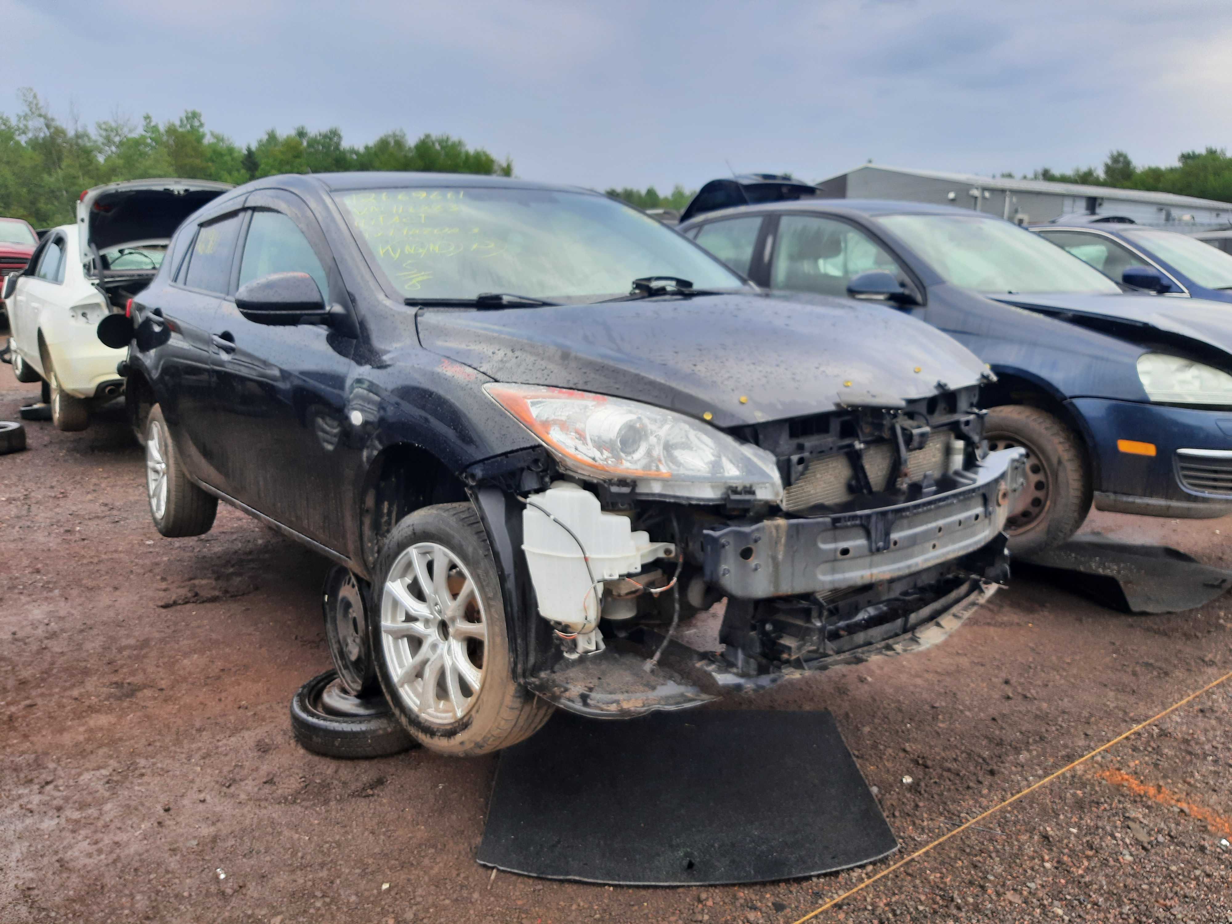 MAZDA MAZDA3 2010