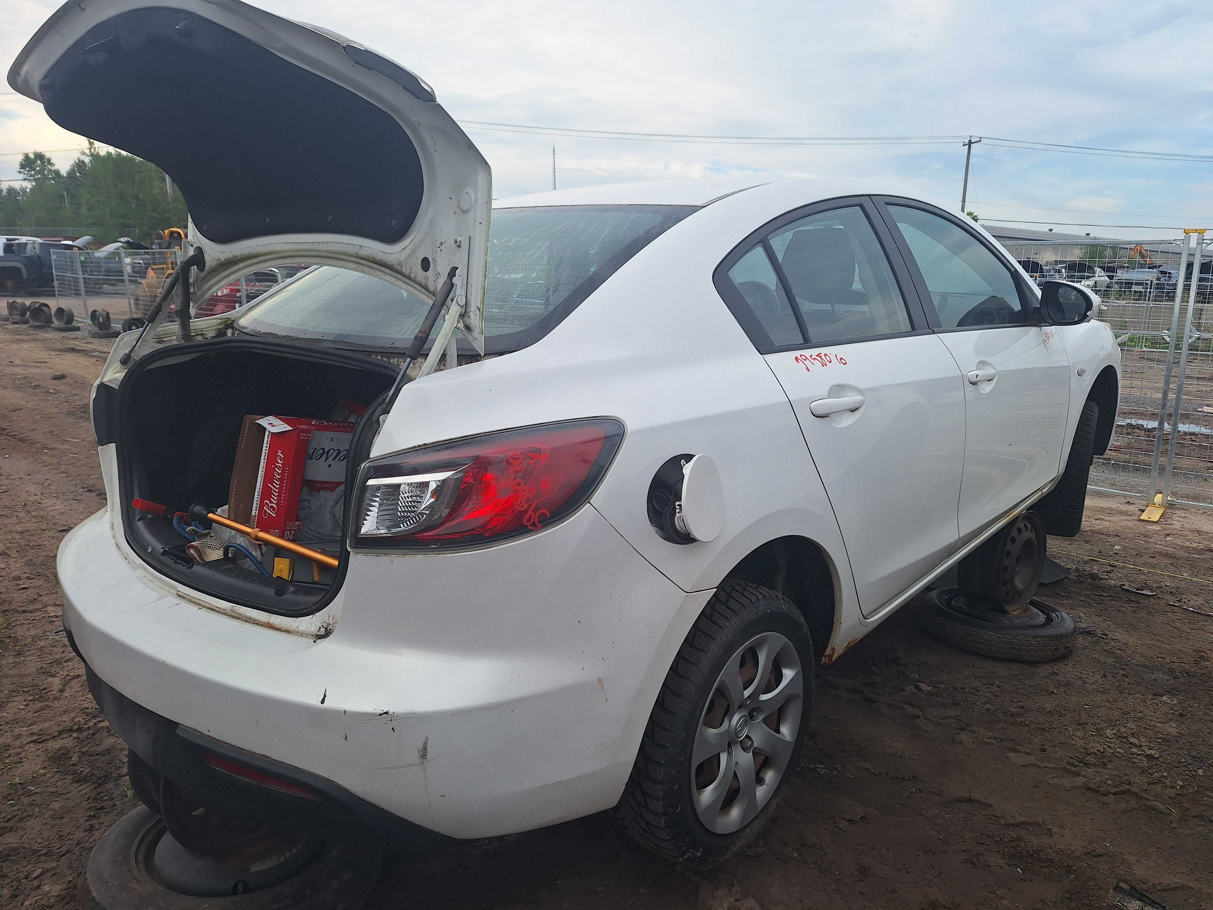 MAZDA MAZDA3 2010
